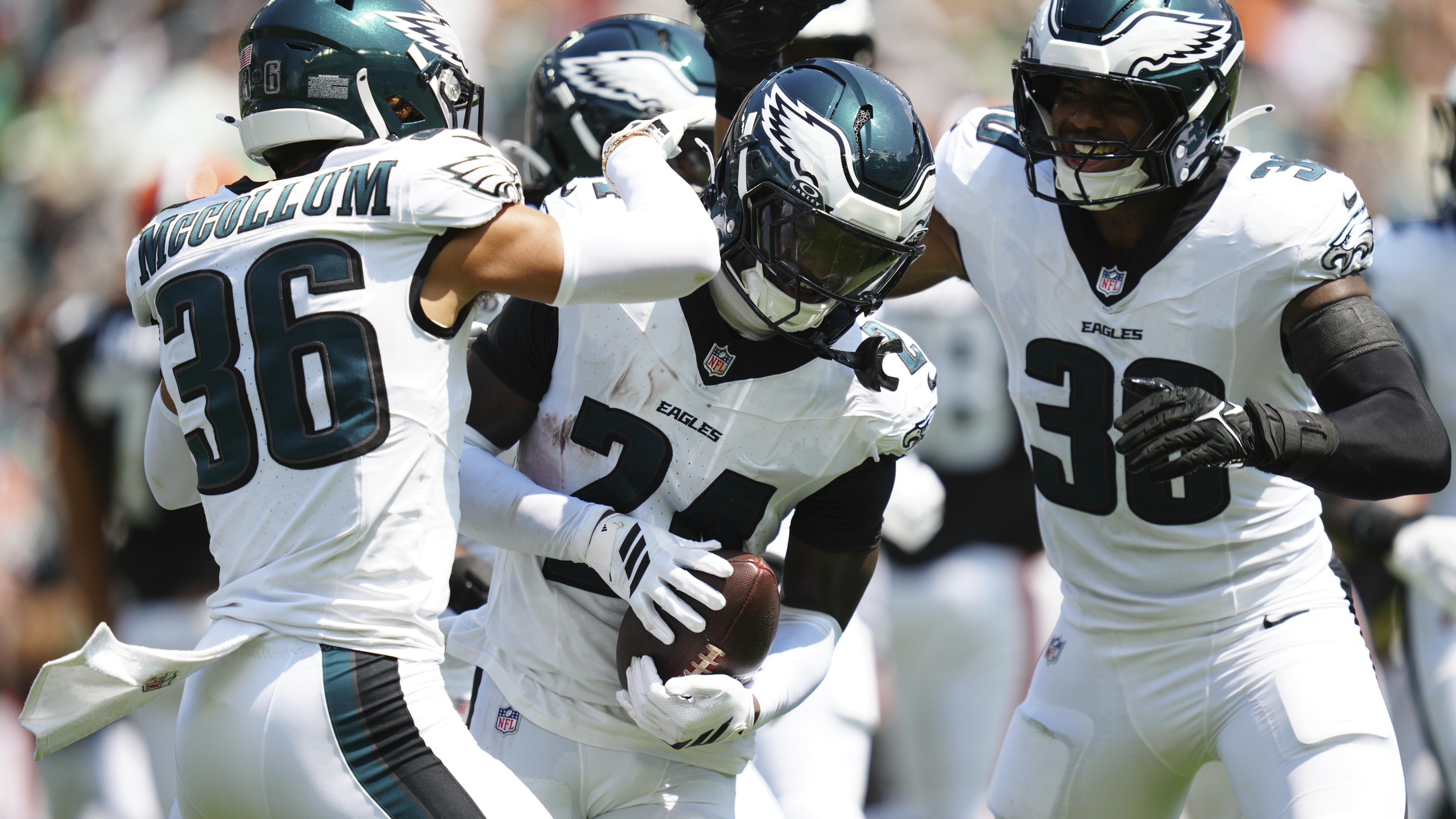 Browns Eagles Football