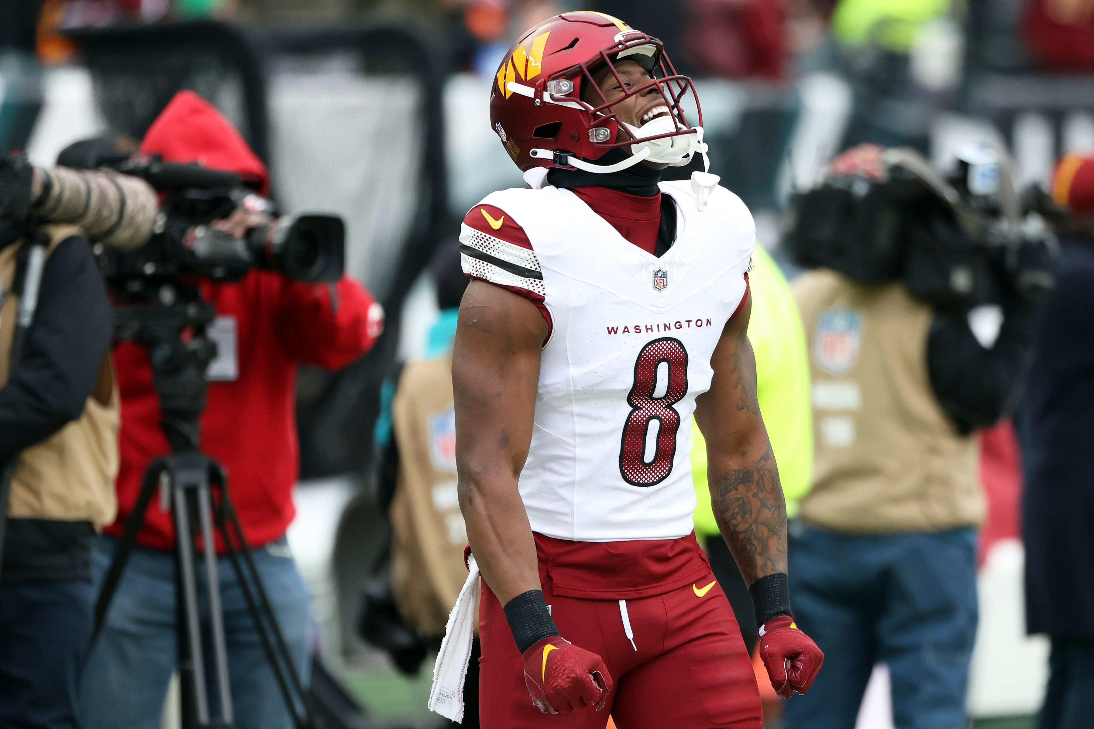 Commanders Eagles Football