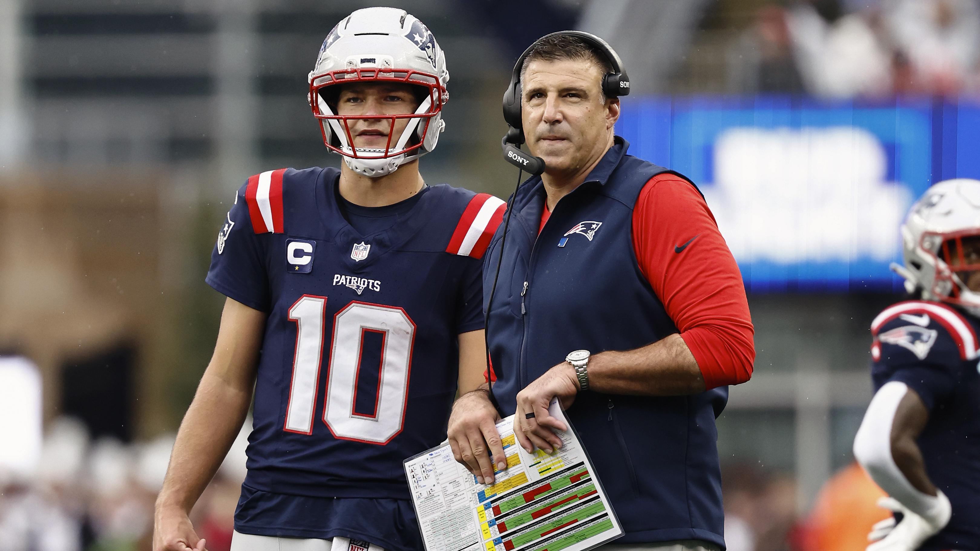 Raiders Patriots Football