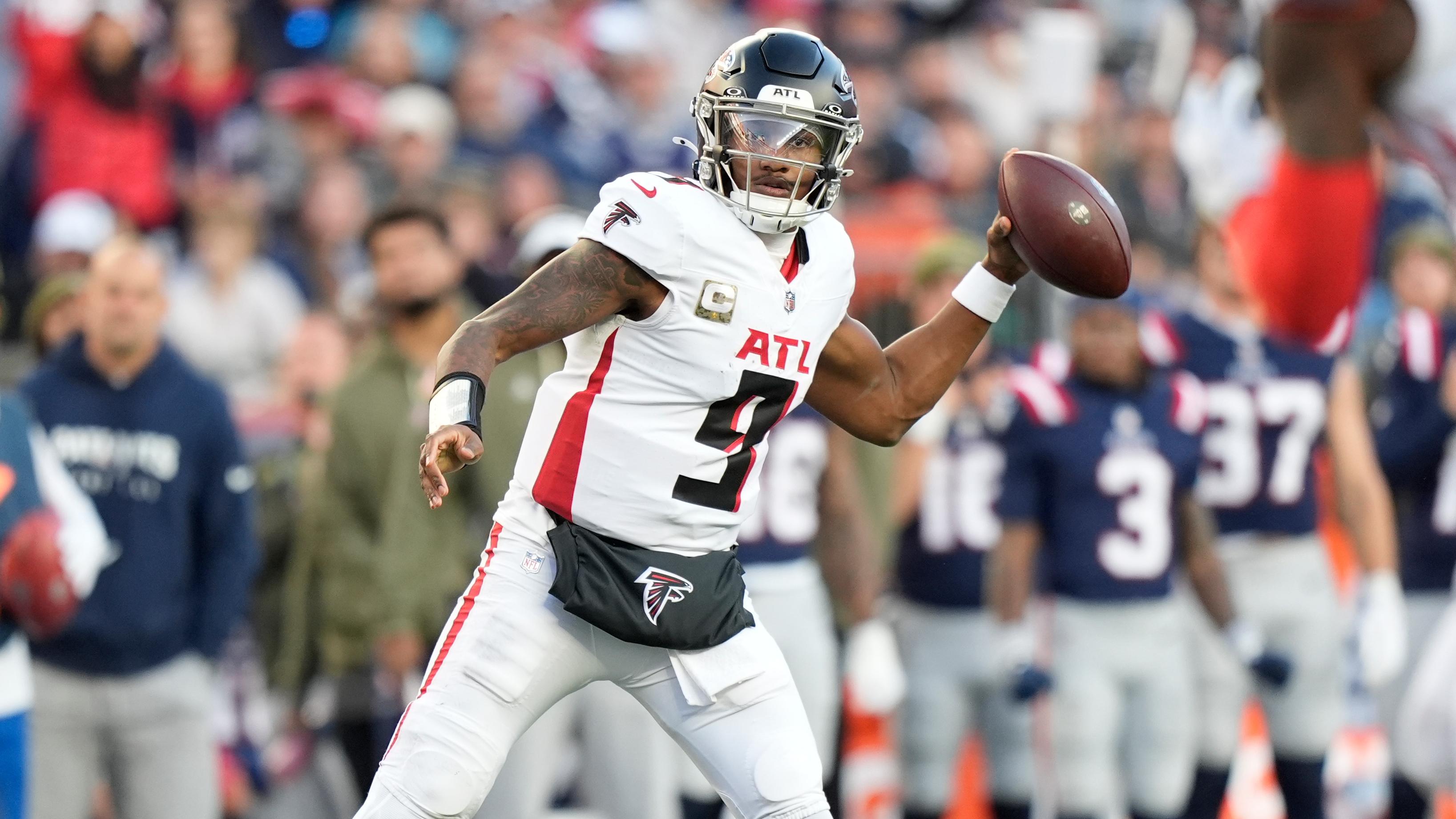 Falcons Patriots Football