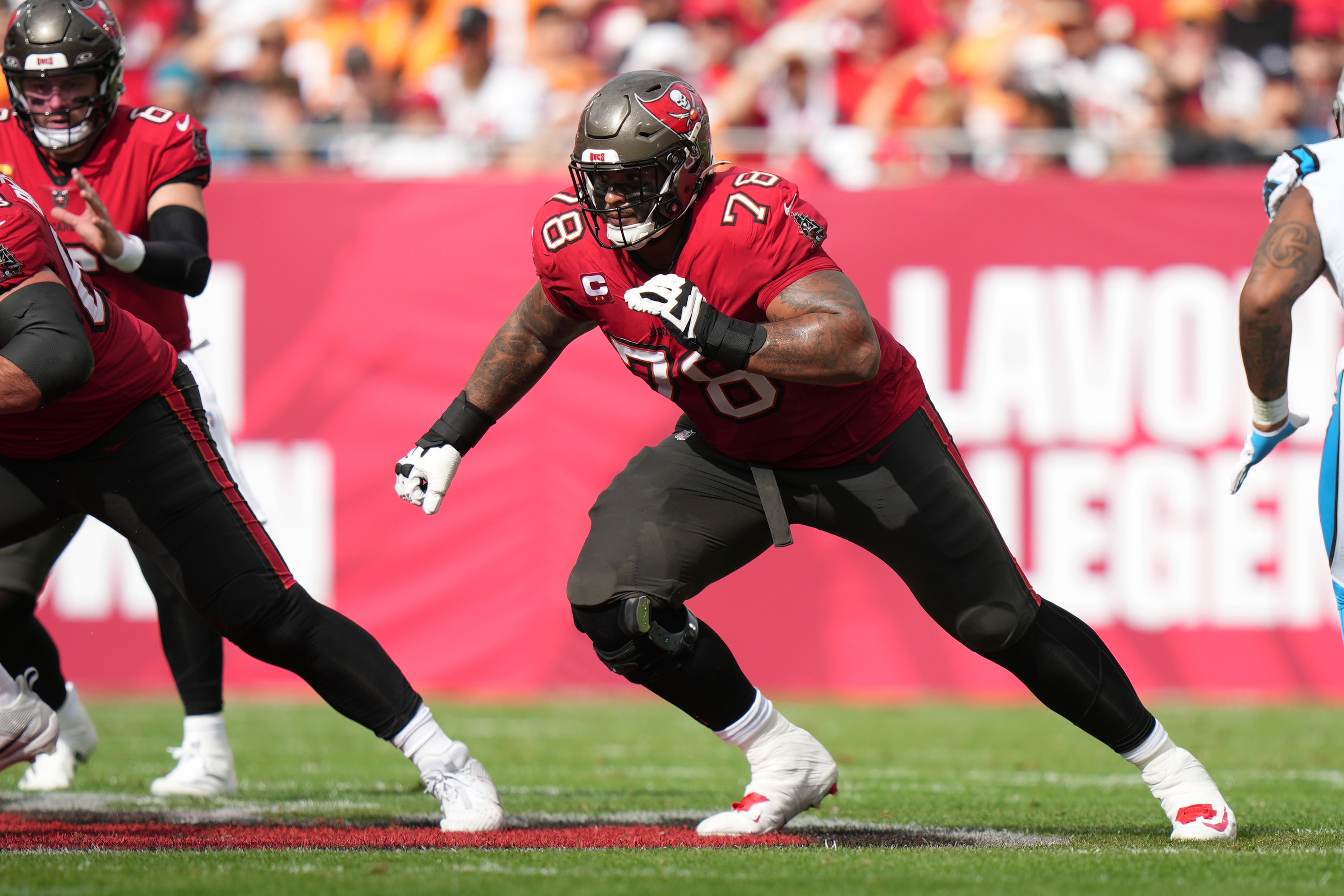 Bucs' Tristan Wirfs Reportedly Out to Start NFL Season After Surgery on Knee Injury