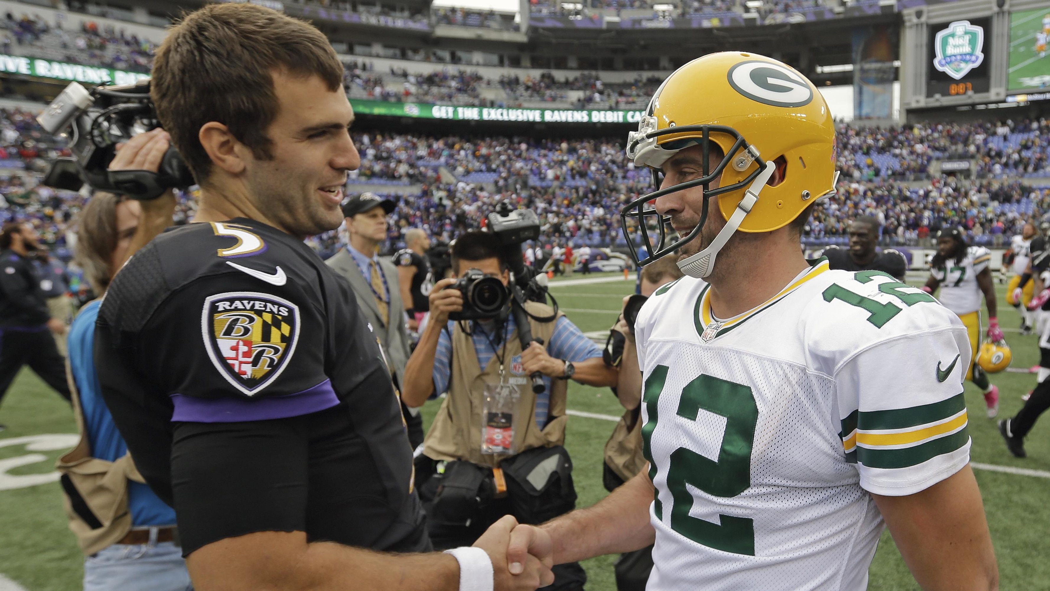 Joe Flacco, Aaron Rodgers Amaze NFL Fans with 7 Combined TDs as Bengals Beat Steelers