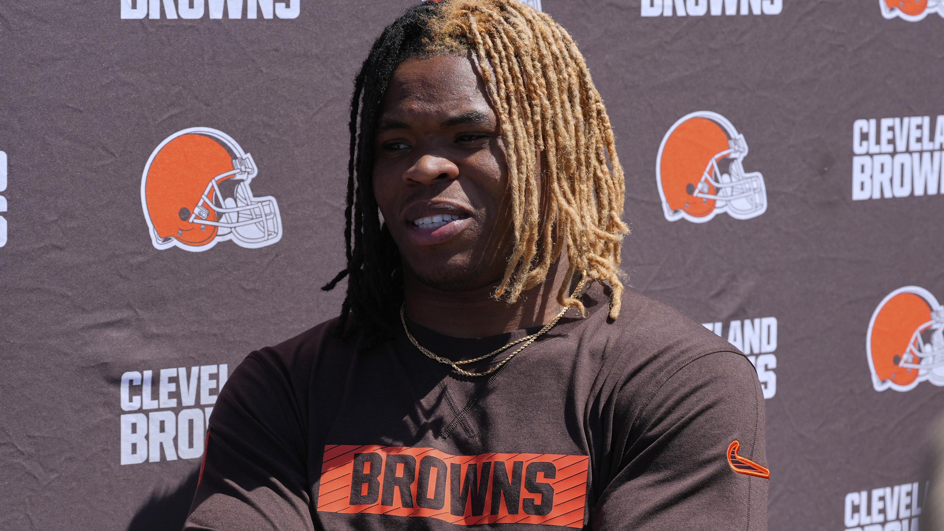 Browns’ Quinshon Judkins Reportedly to Meet with NFL, Possible to Debut vs. Ravens W2