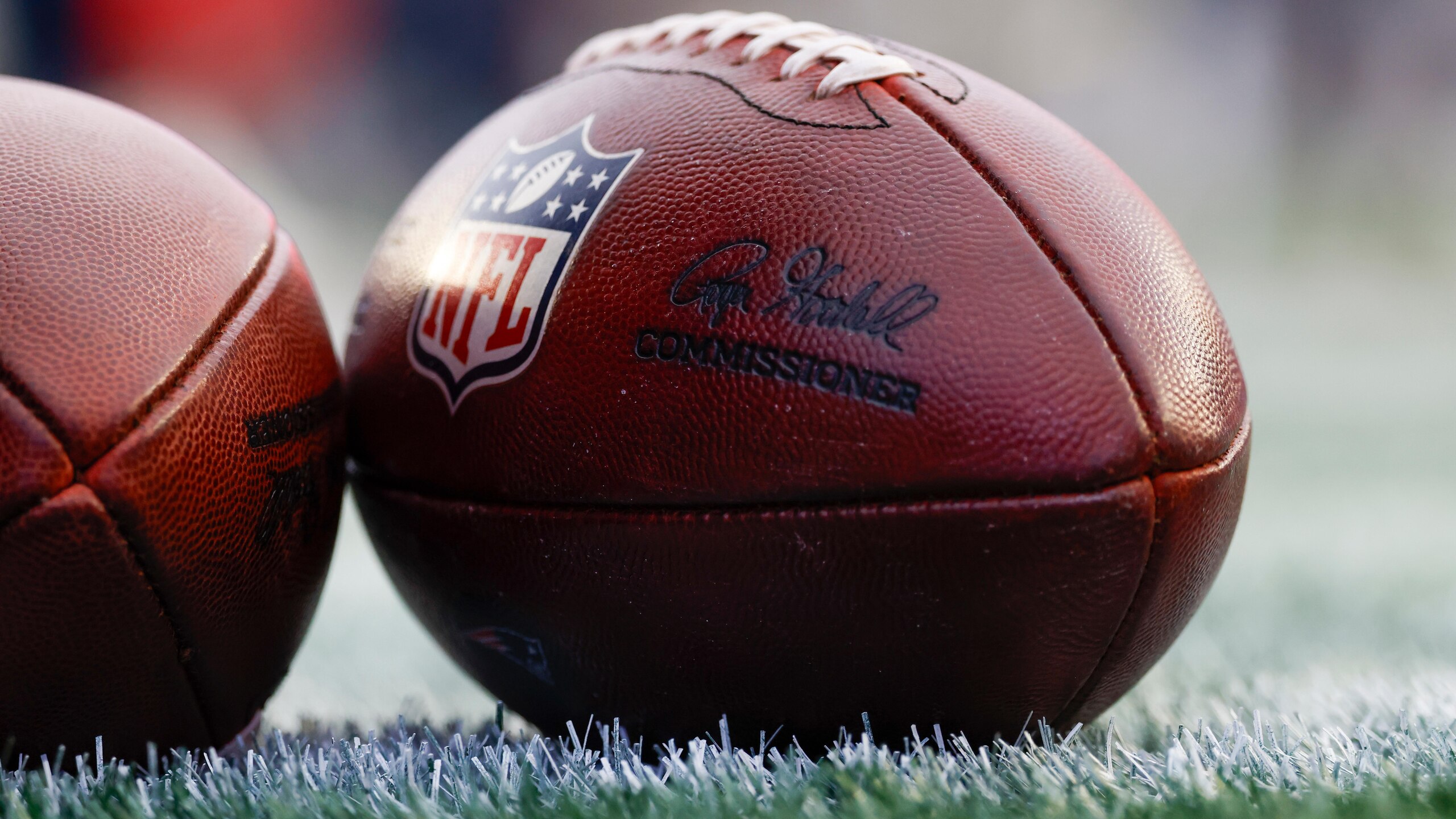 Dolphins Patriots Football
