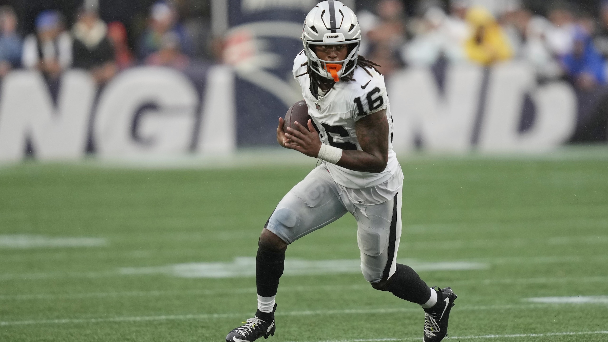 Raiders Patriots Football