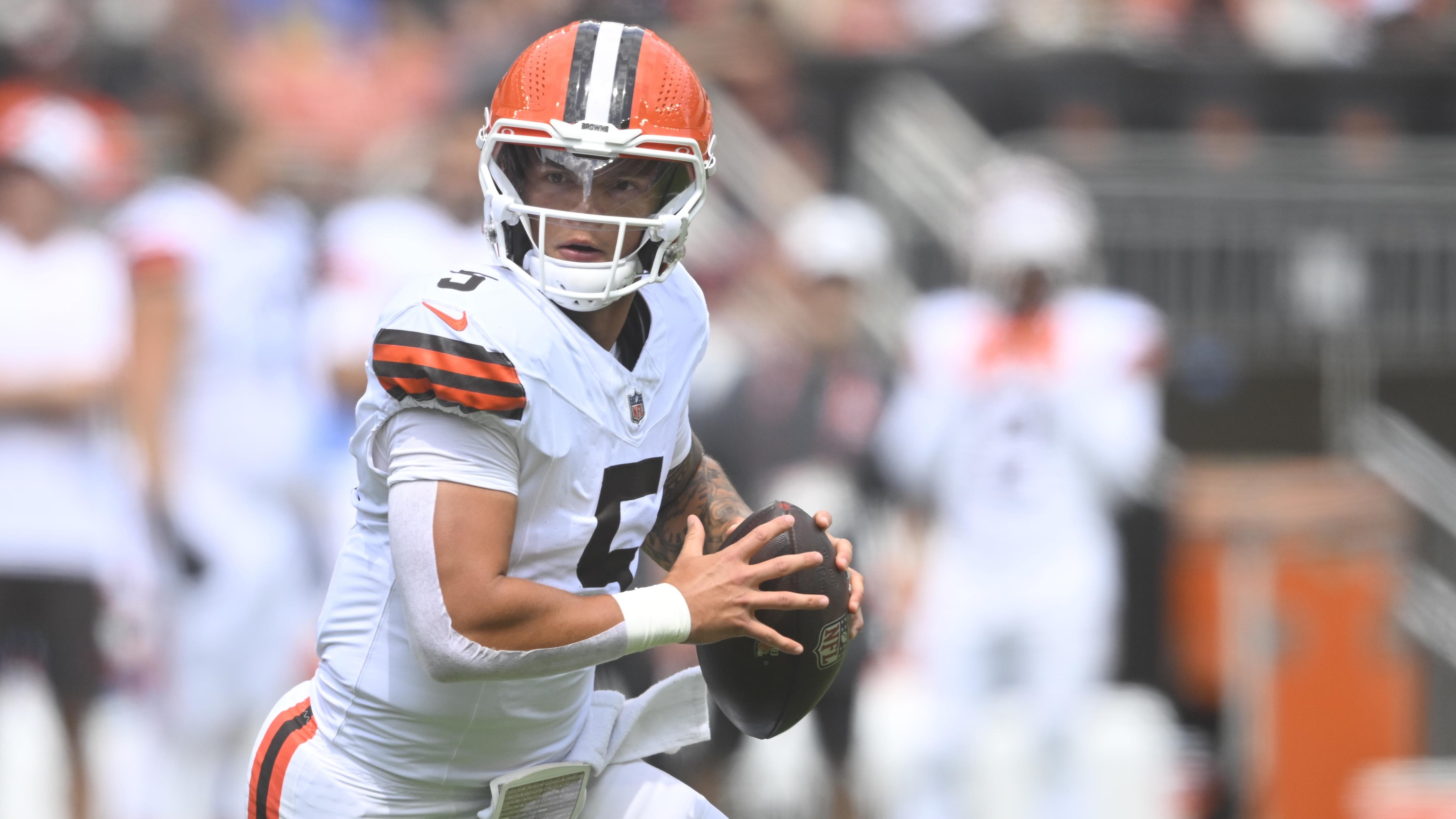 Browns' Dillon Gabriel Changes to No. 8 Jersey After Kenny Pickett Trade