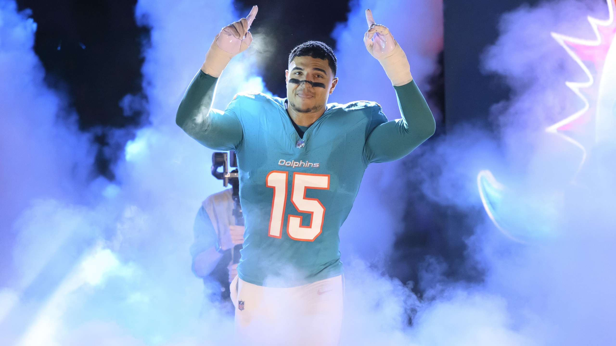 Titans Dolphins Football