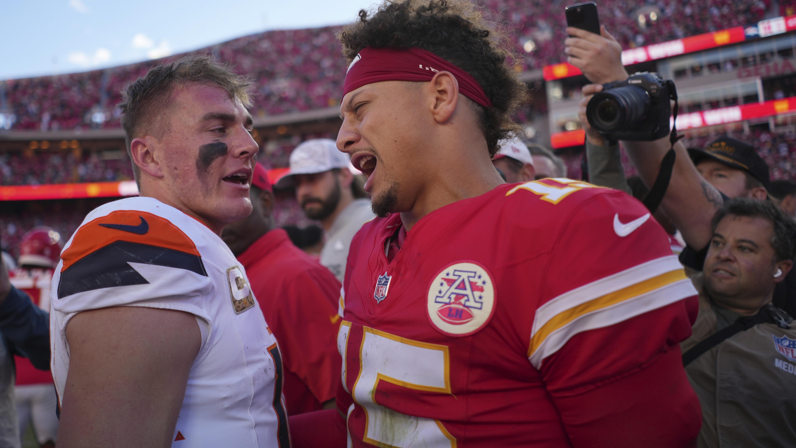 Broncos Chiefs Football