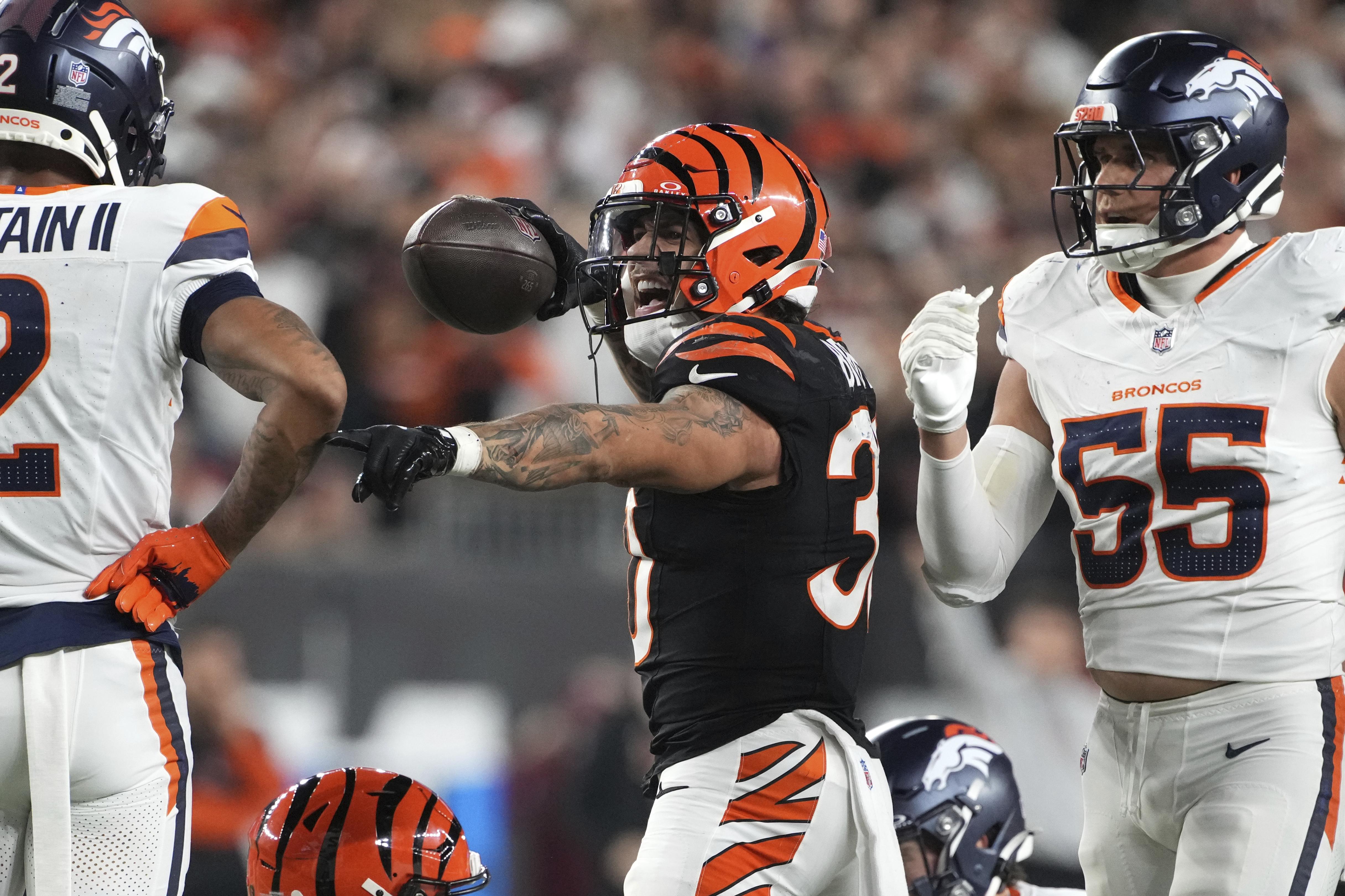 Broncos Bengals Football