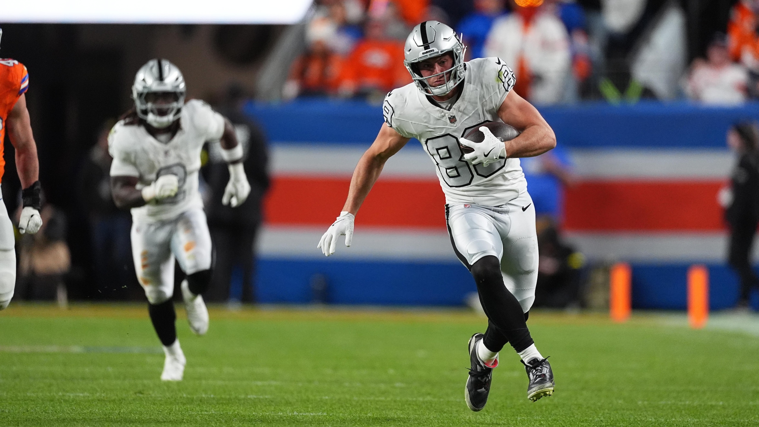 Raiders Broncos Football