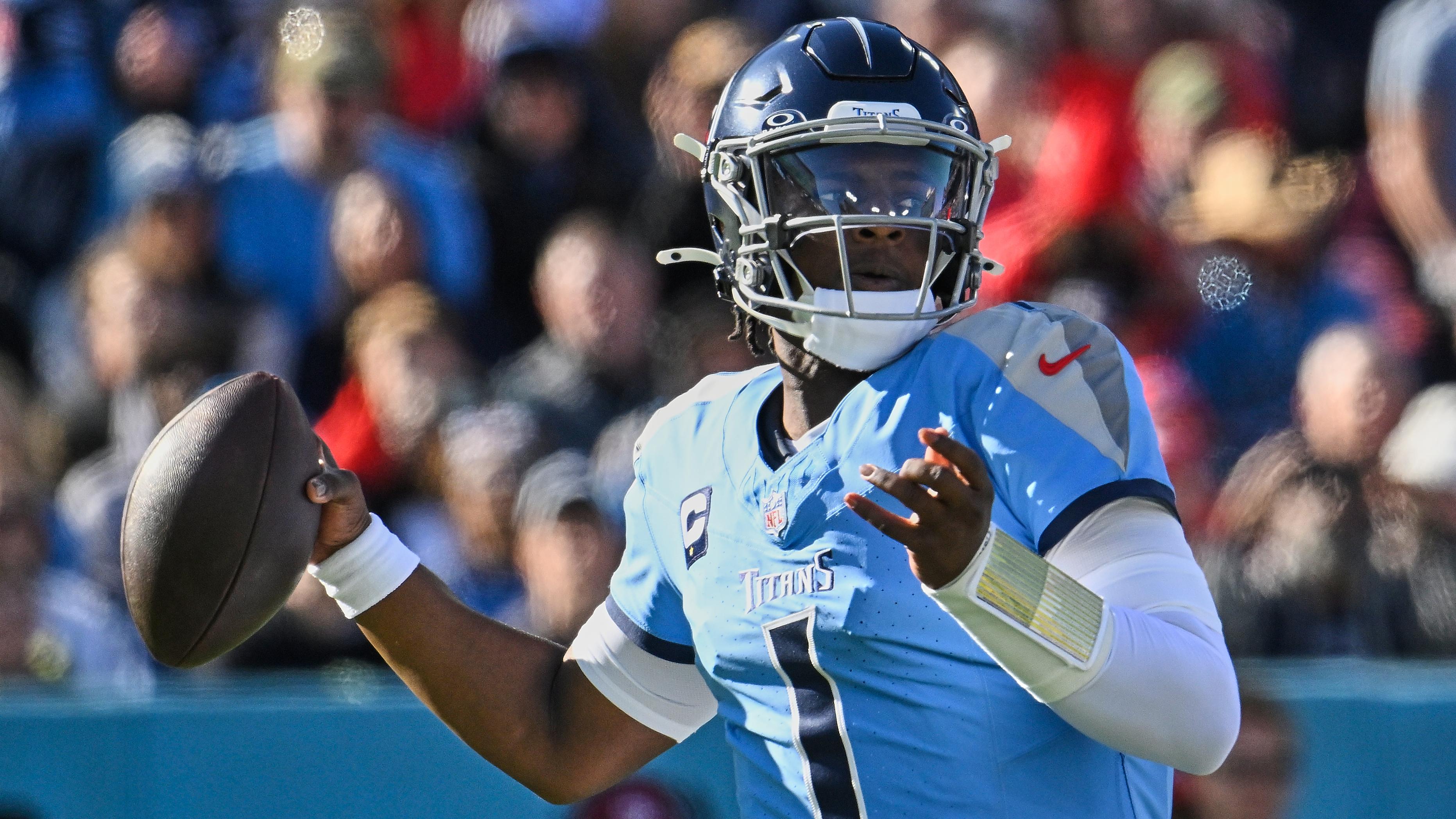 Chiefs Titans Football