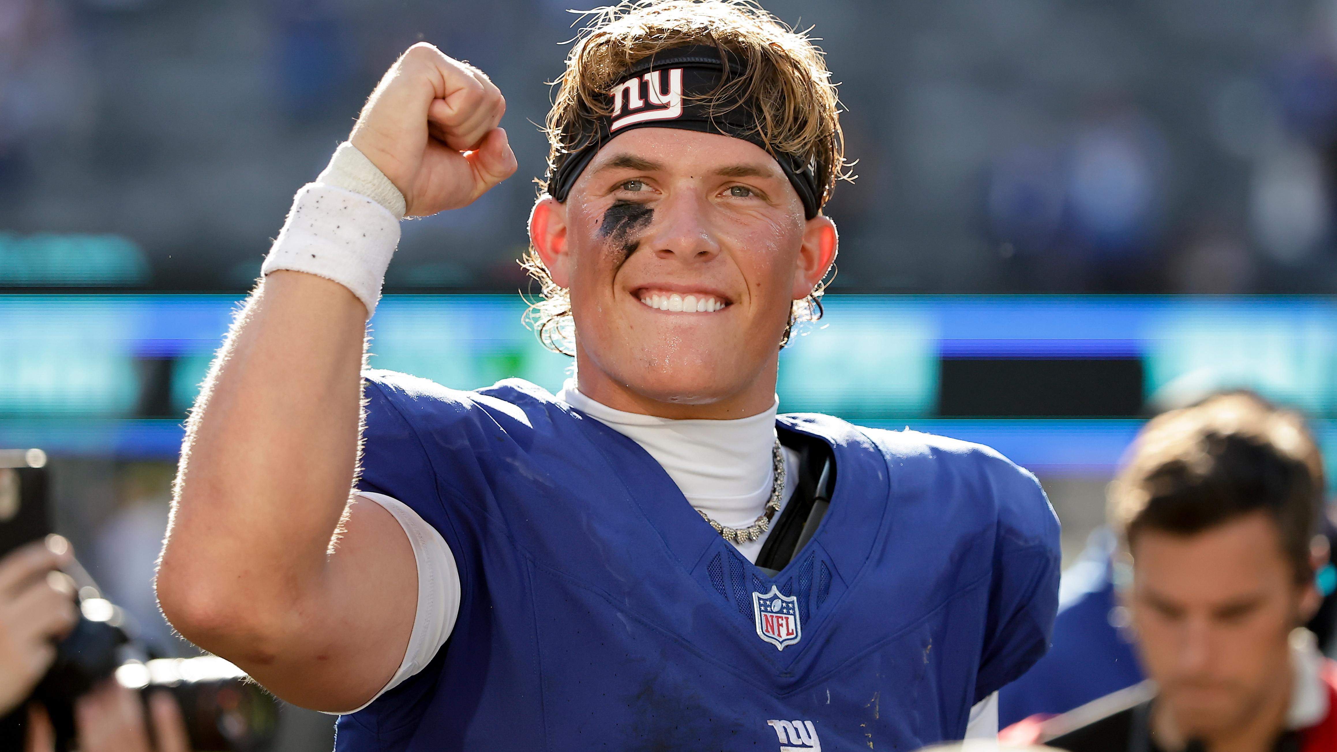 Chargers Giants Football