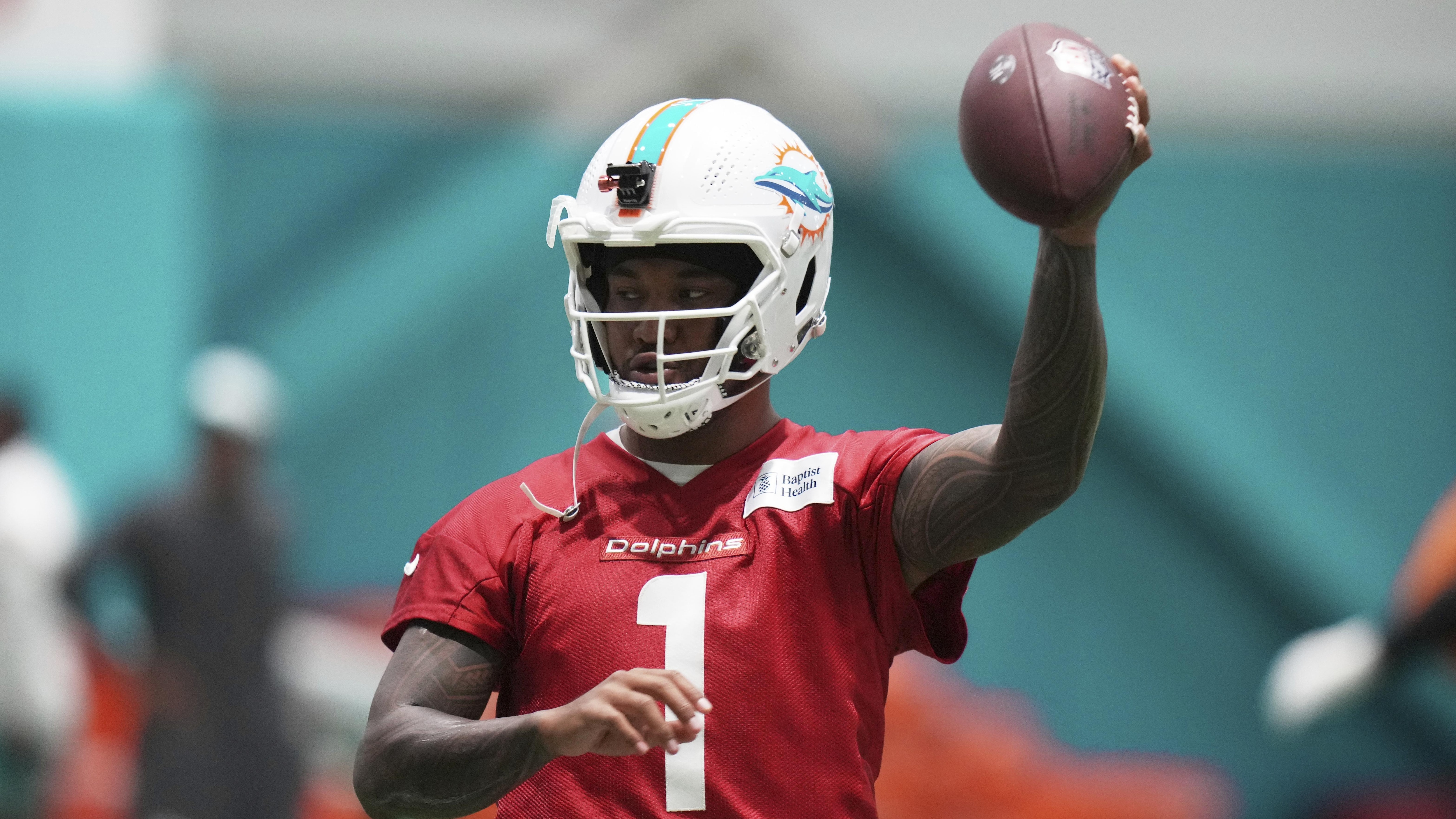 Dolphins Camp Football