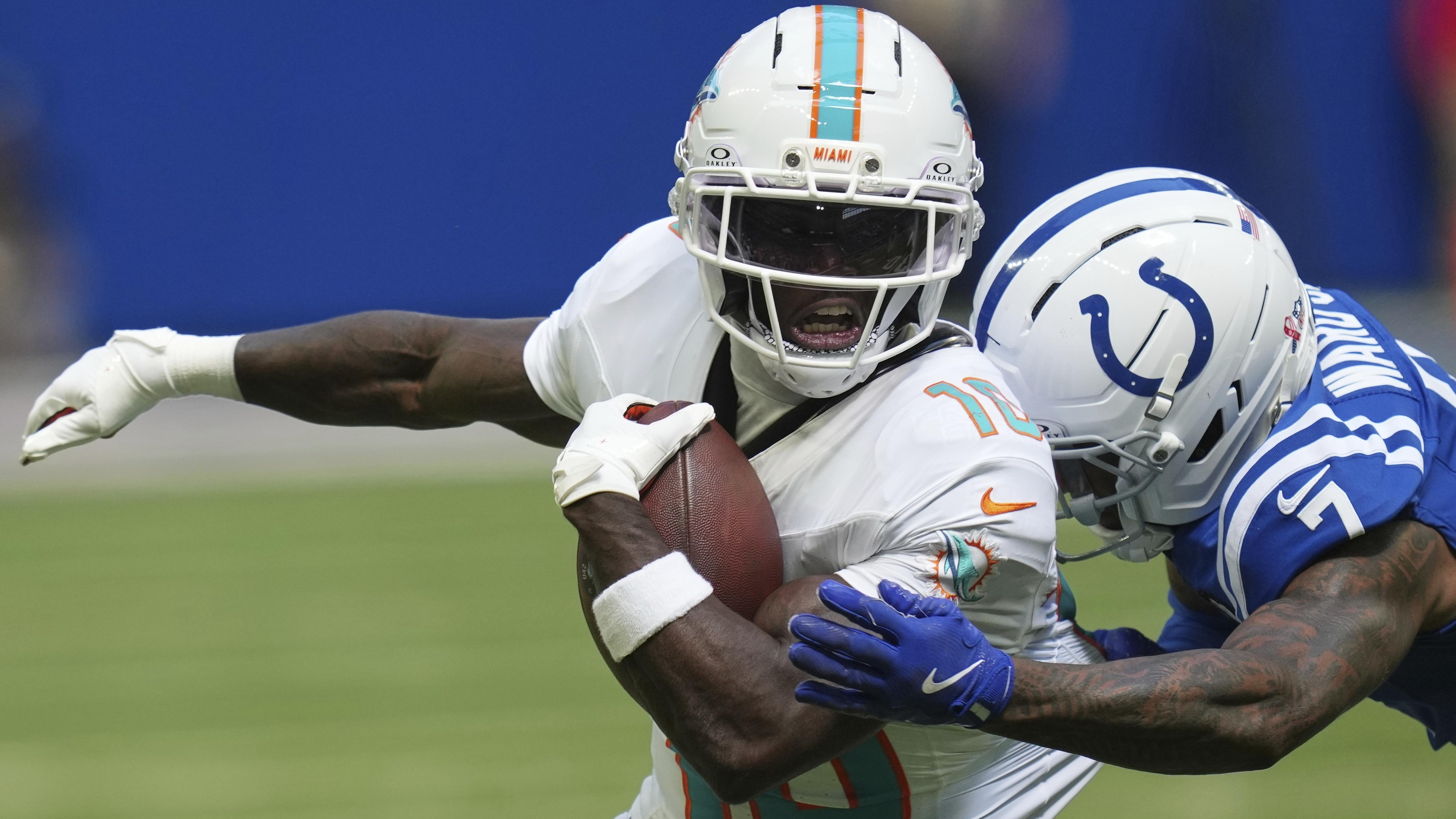 Tua, Tyreek Hill, Dolphins Ripped by NFL Fans in Blowout Loss to Daniel Jones, Colts