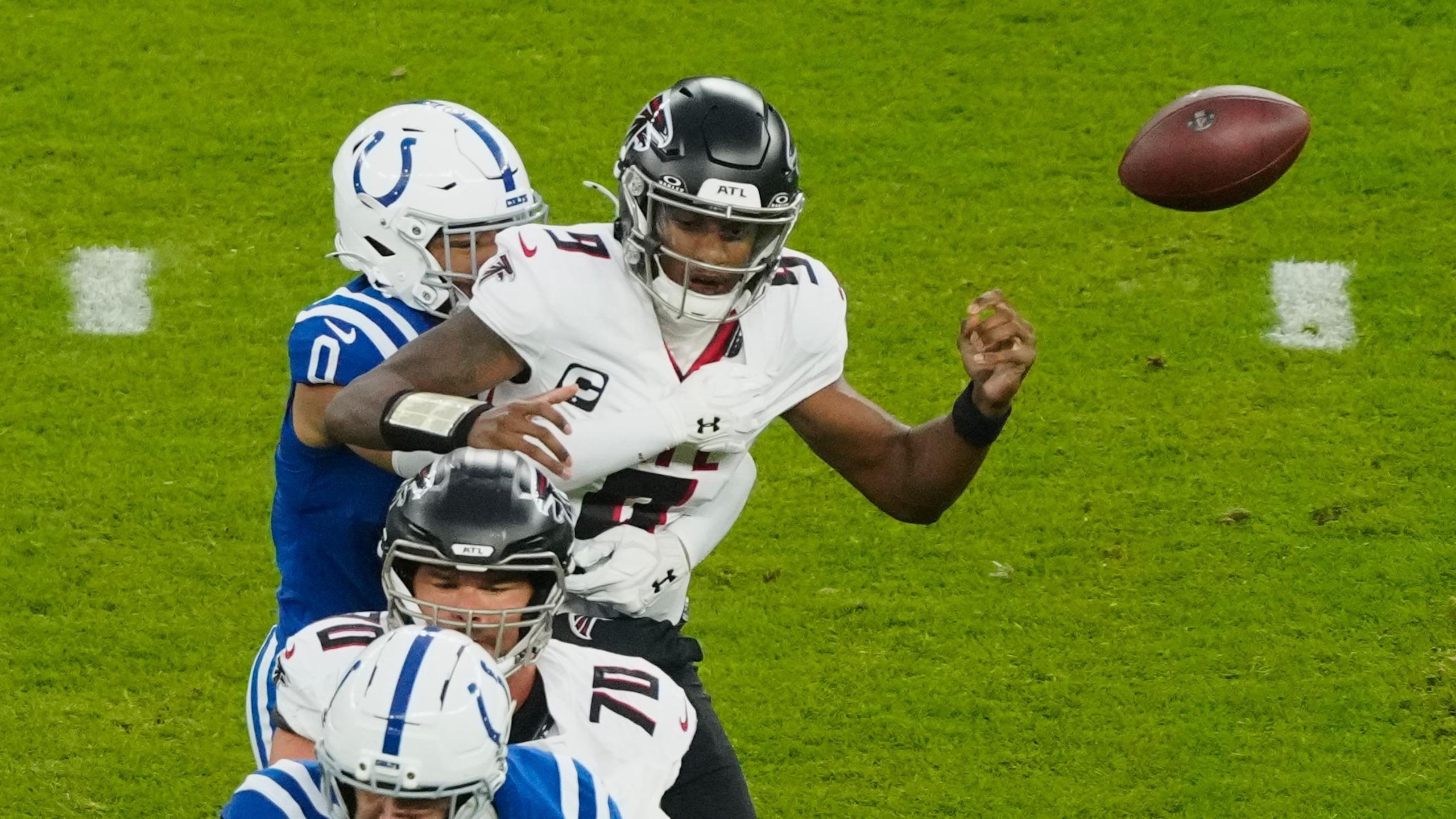 Falcons Colts Football