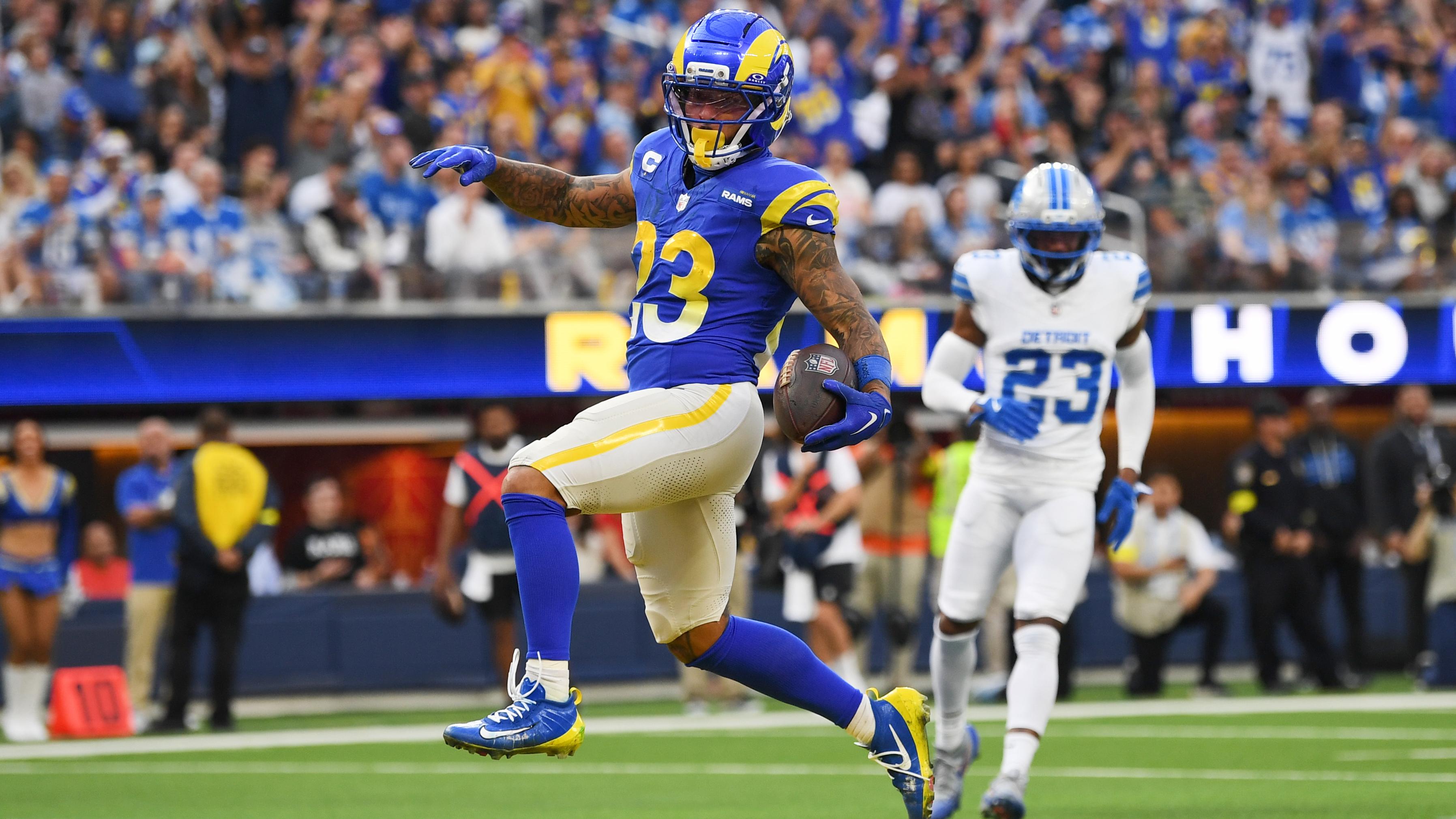 Lions Rams Football