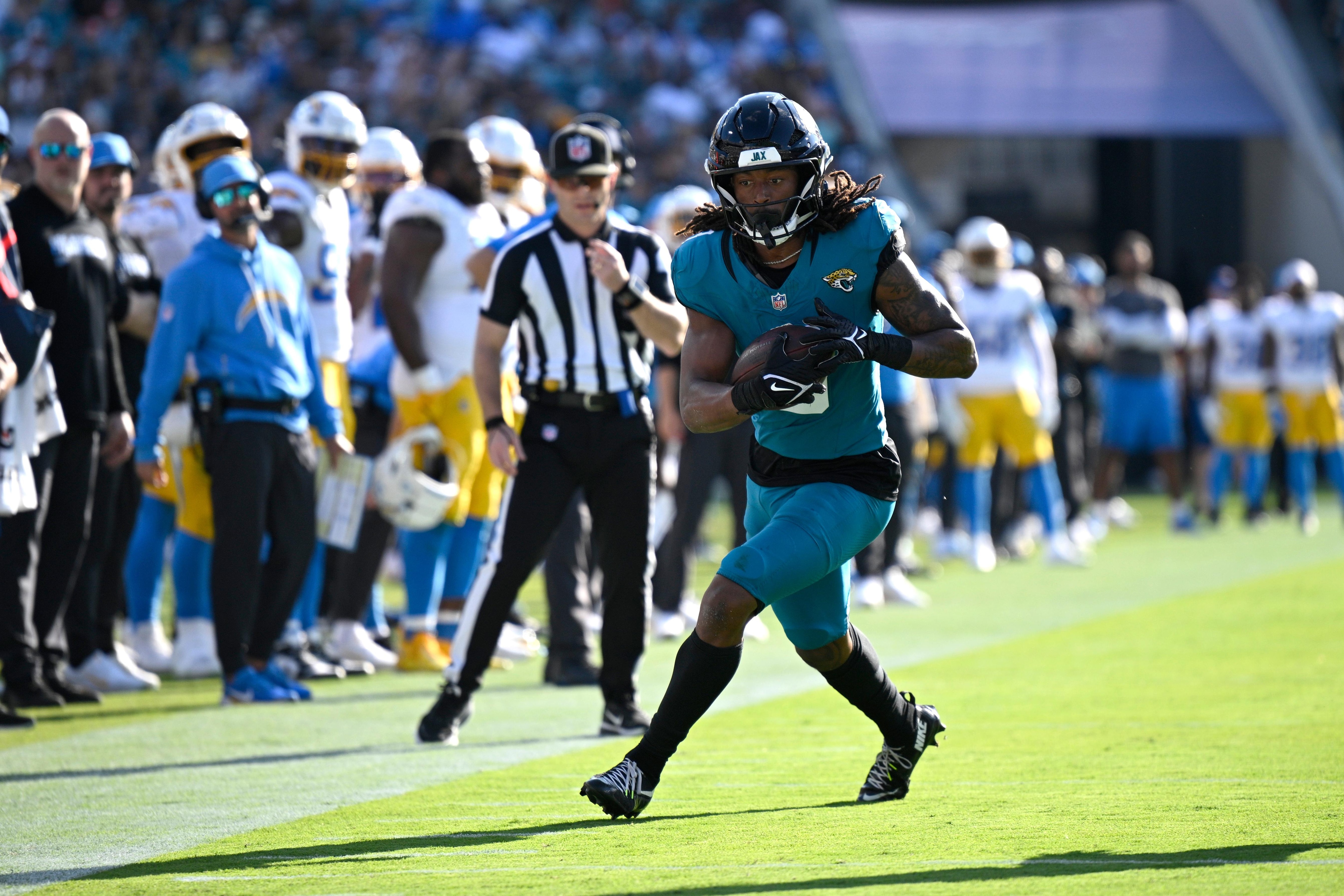 Chargers Jaguars Football