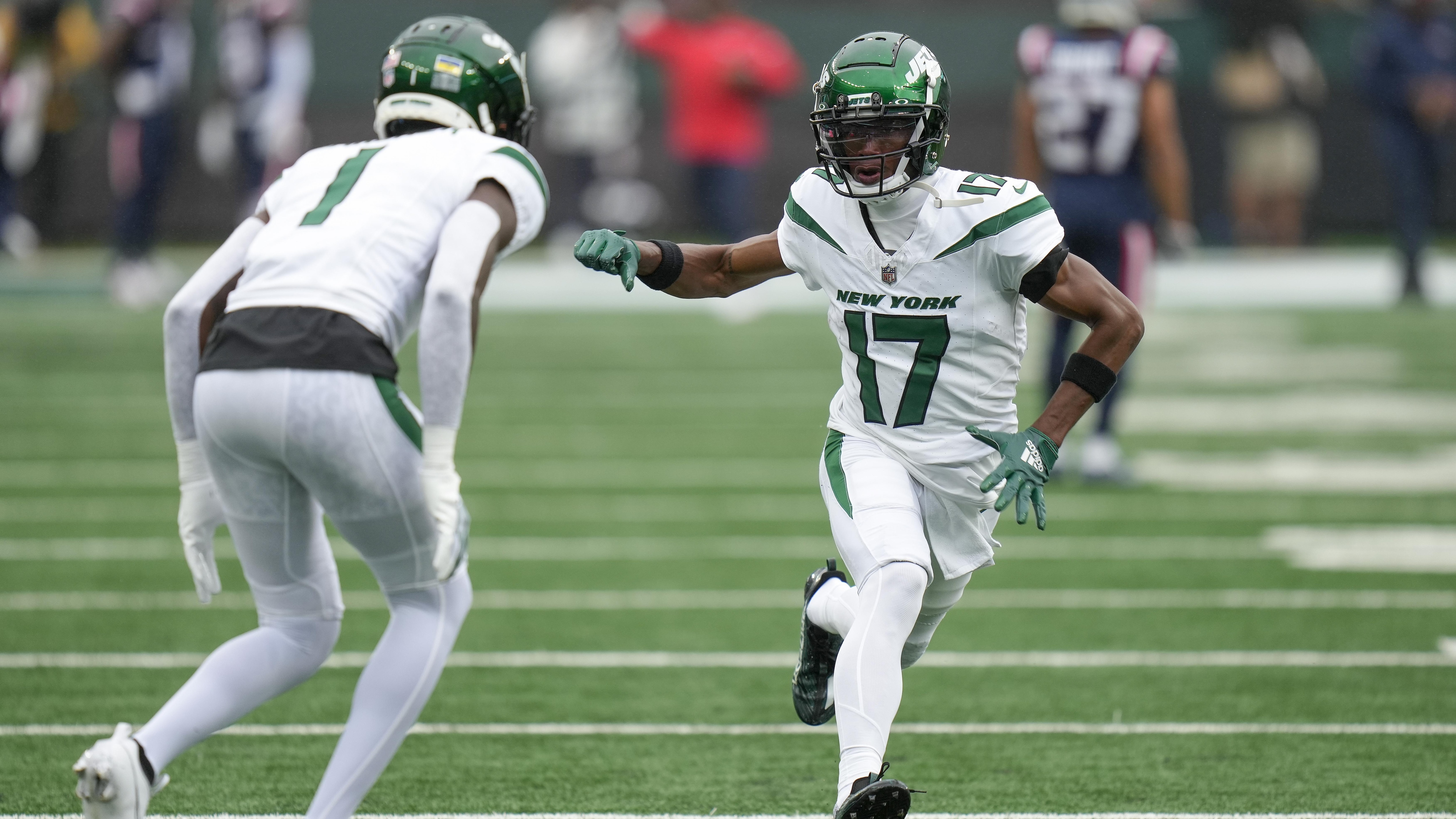 Jets’ Sauce Gardner, Garrett Wilson Praised As ‘Foundational’ by Glenn After Contracts