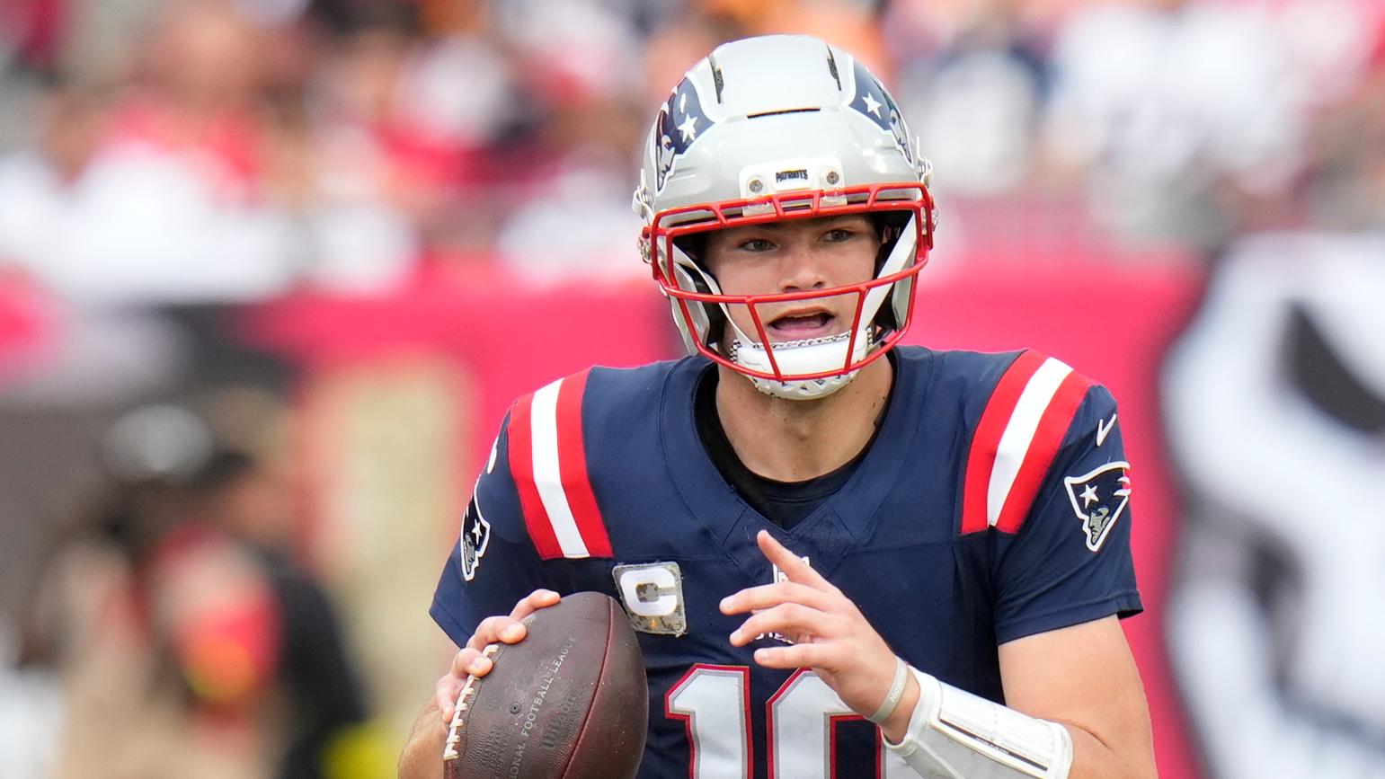 Patriots Buccaneers Football