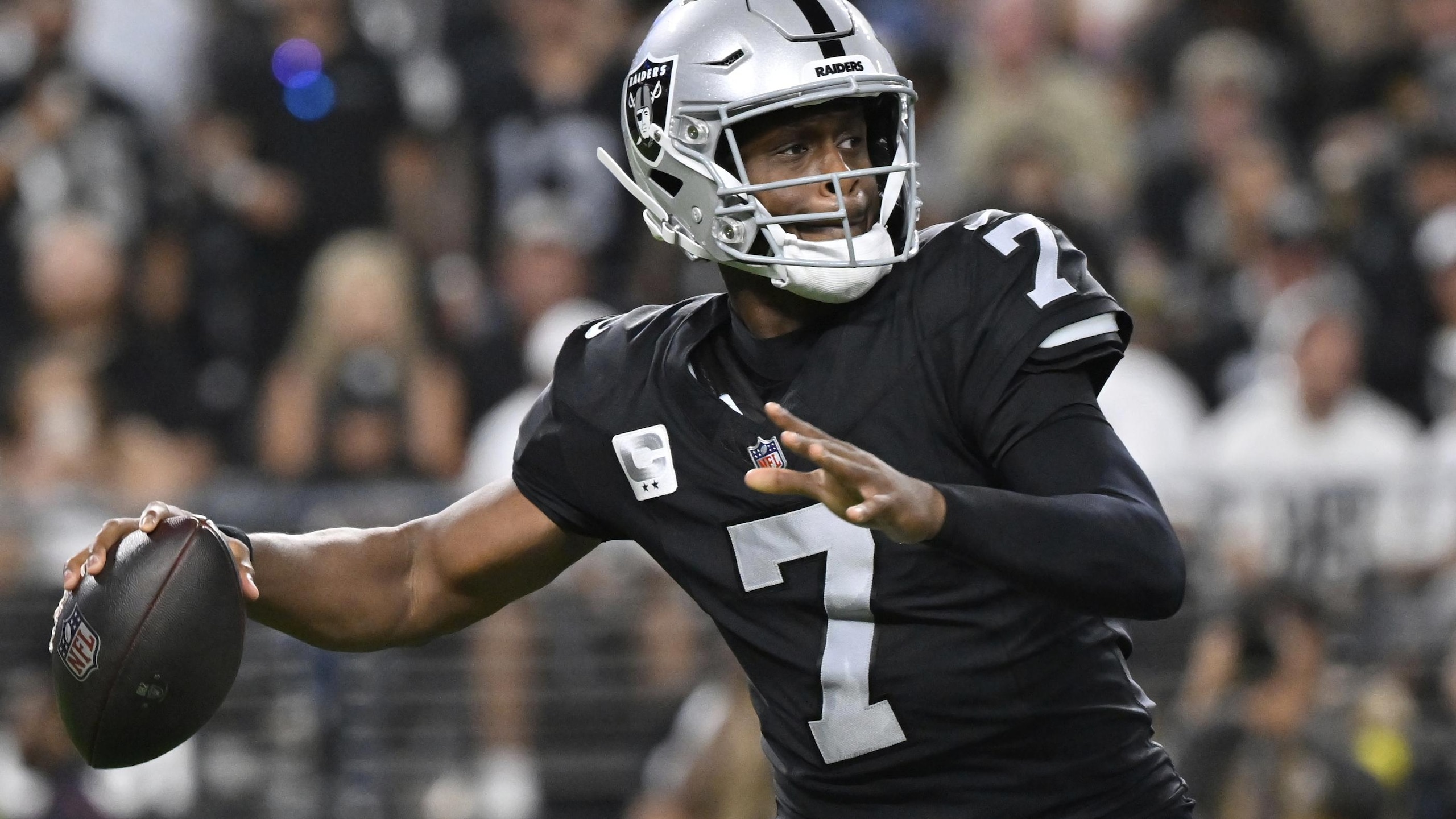 Chargers Raiders Football