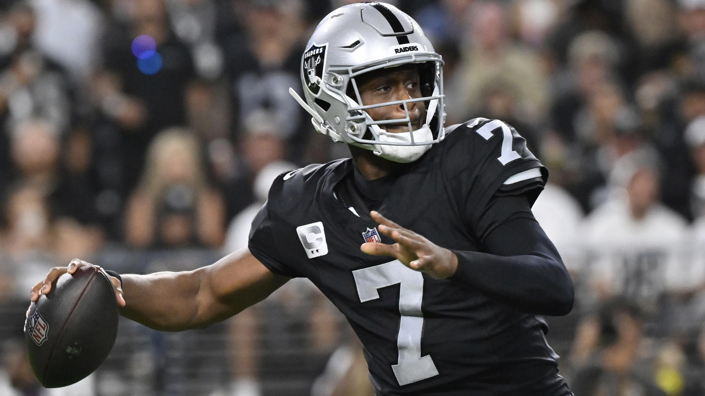 Chargers Raiders Football