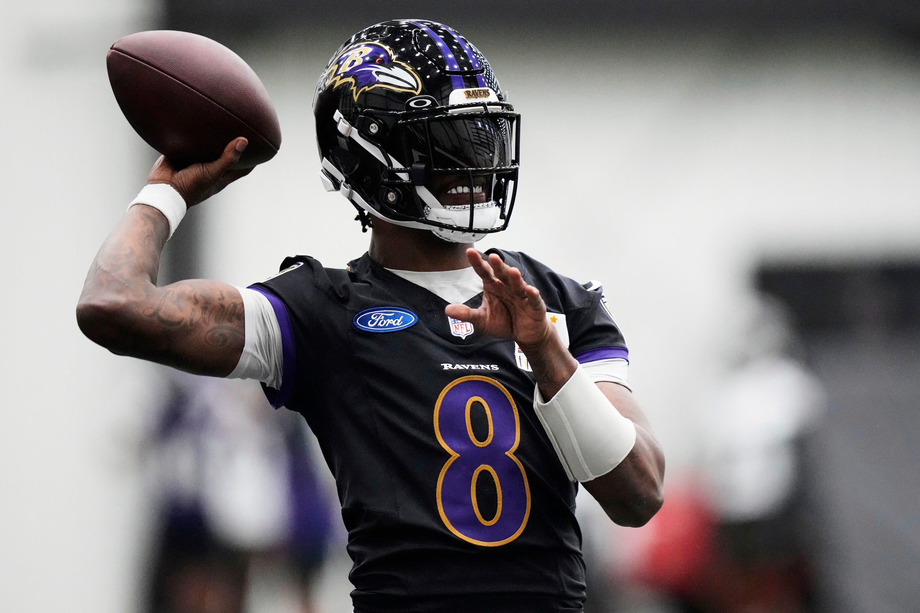 Lamar Jackson, Ravens in 'Introductory' Stage of Contract Extension Talks, GM Says
