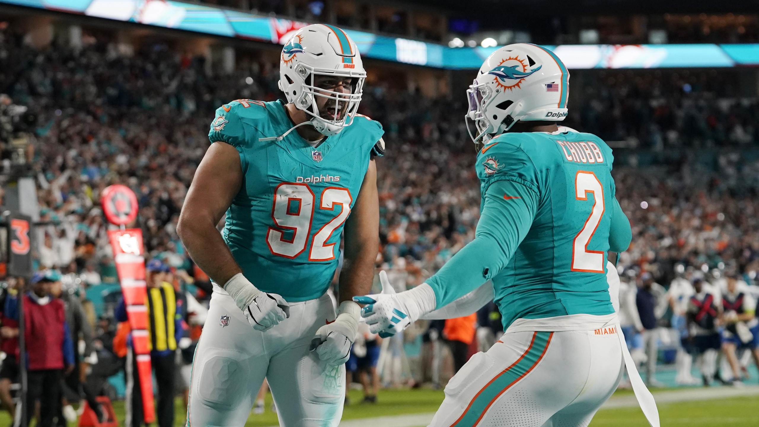 Titans Dolphins Football