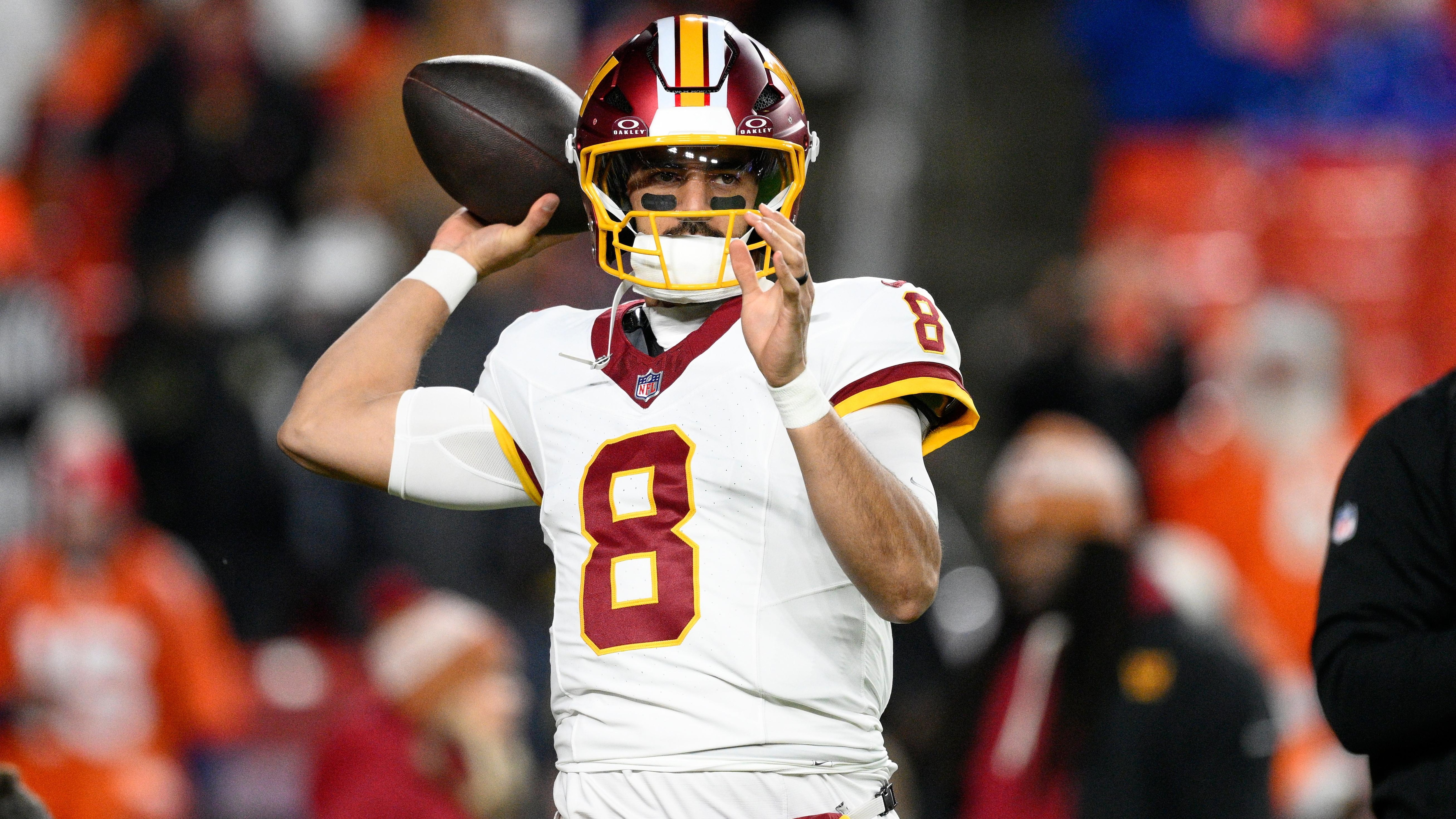 Broncos Commanders Football