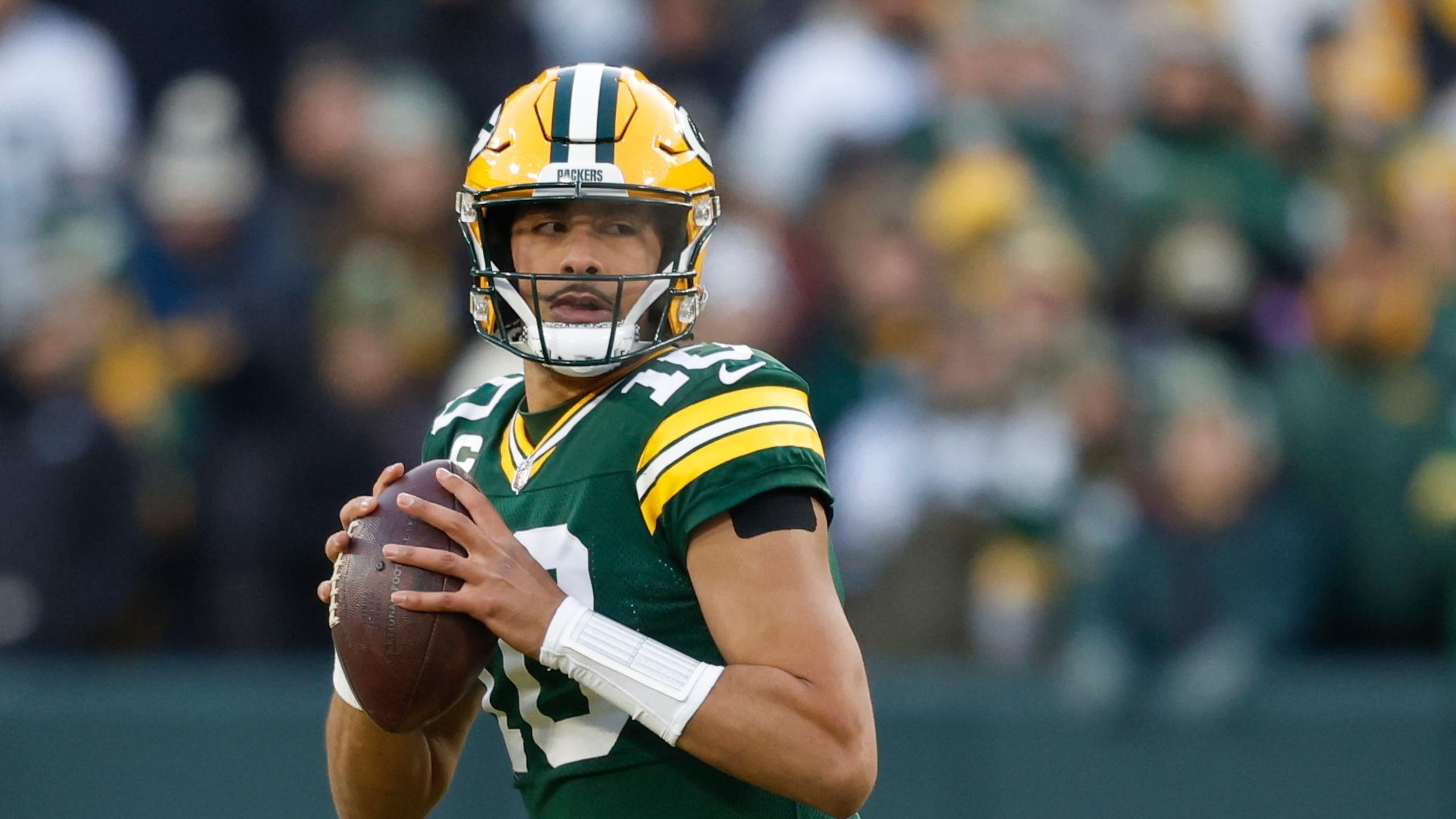 Bears Packers Football