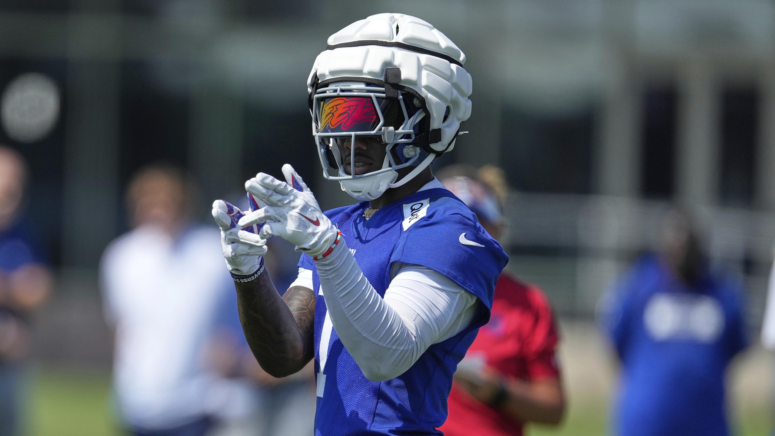 Giants Camp Football
