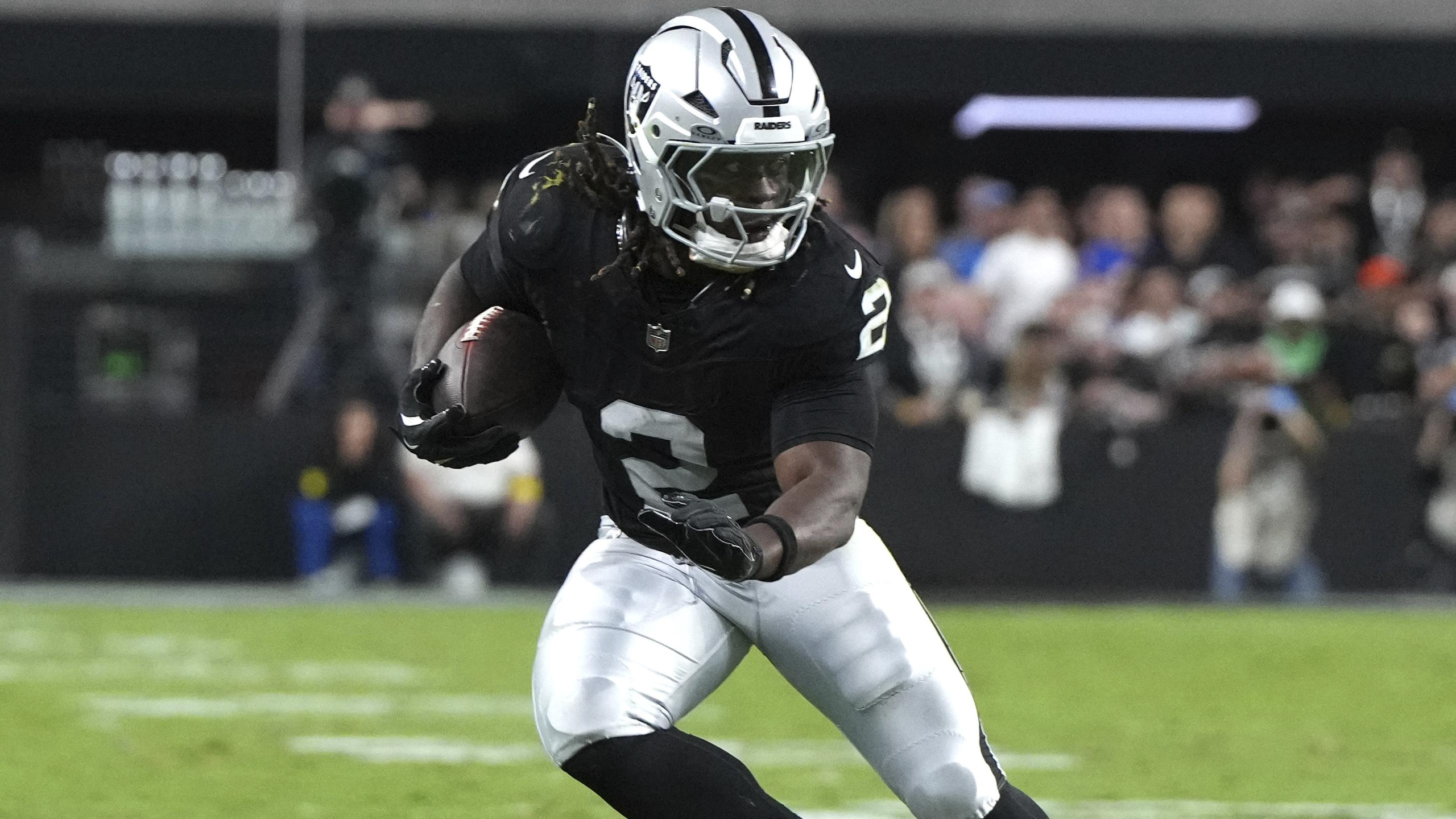 Chargers Raiders Football