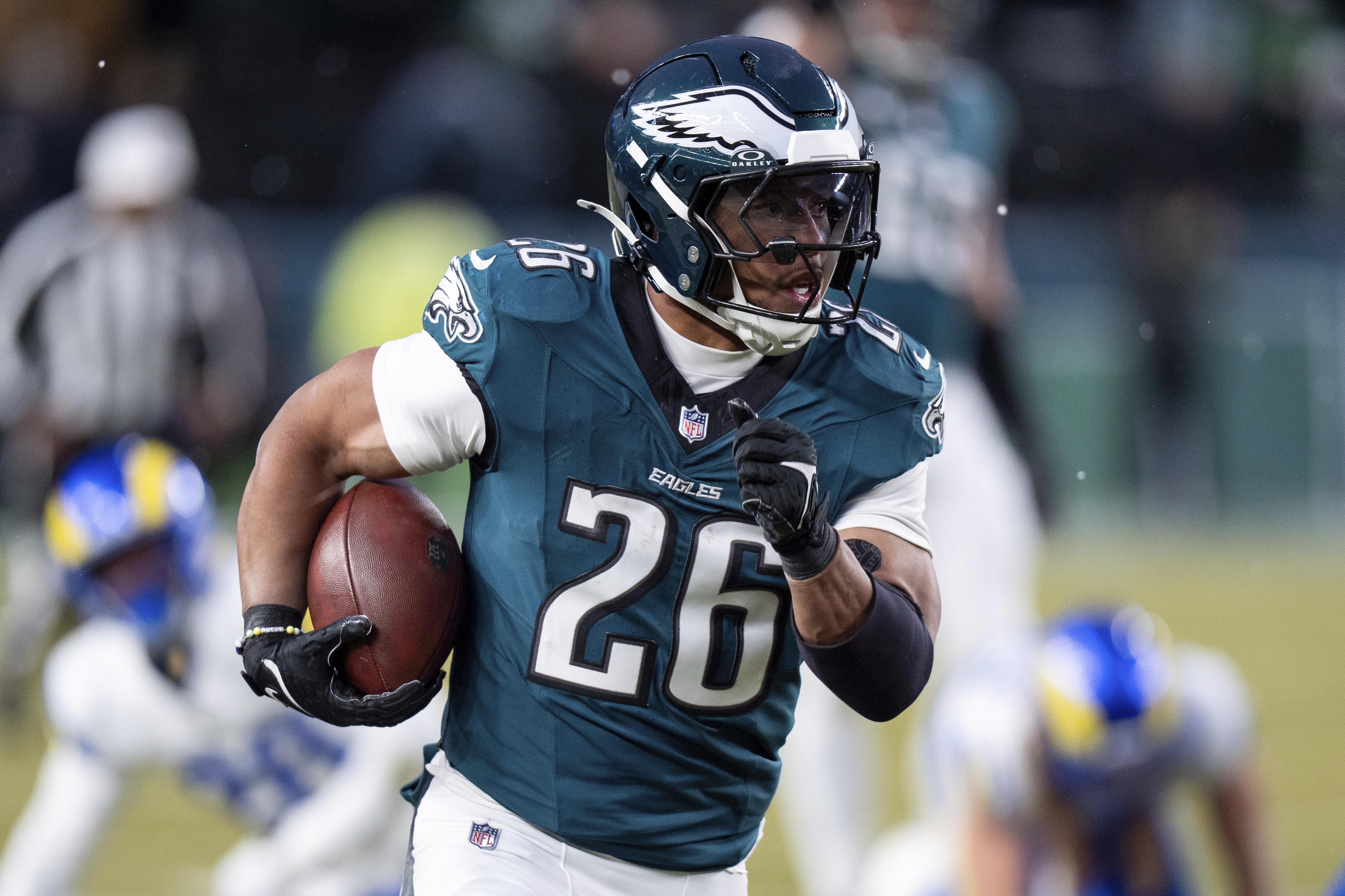 Rams Eagles Football