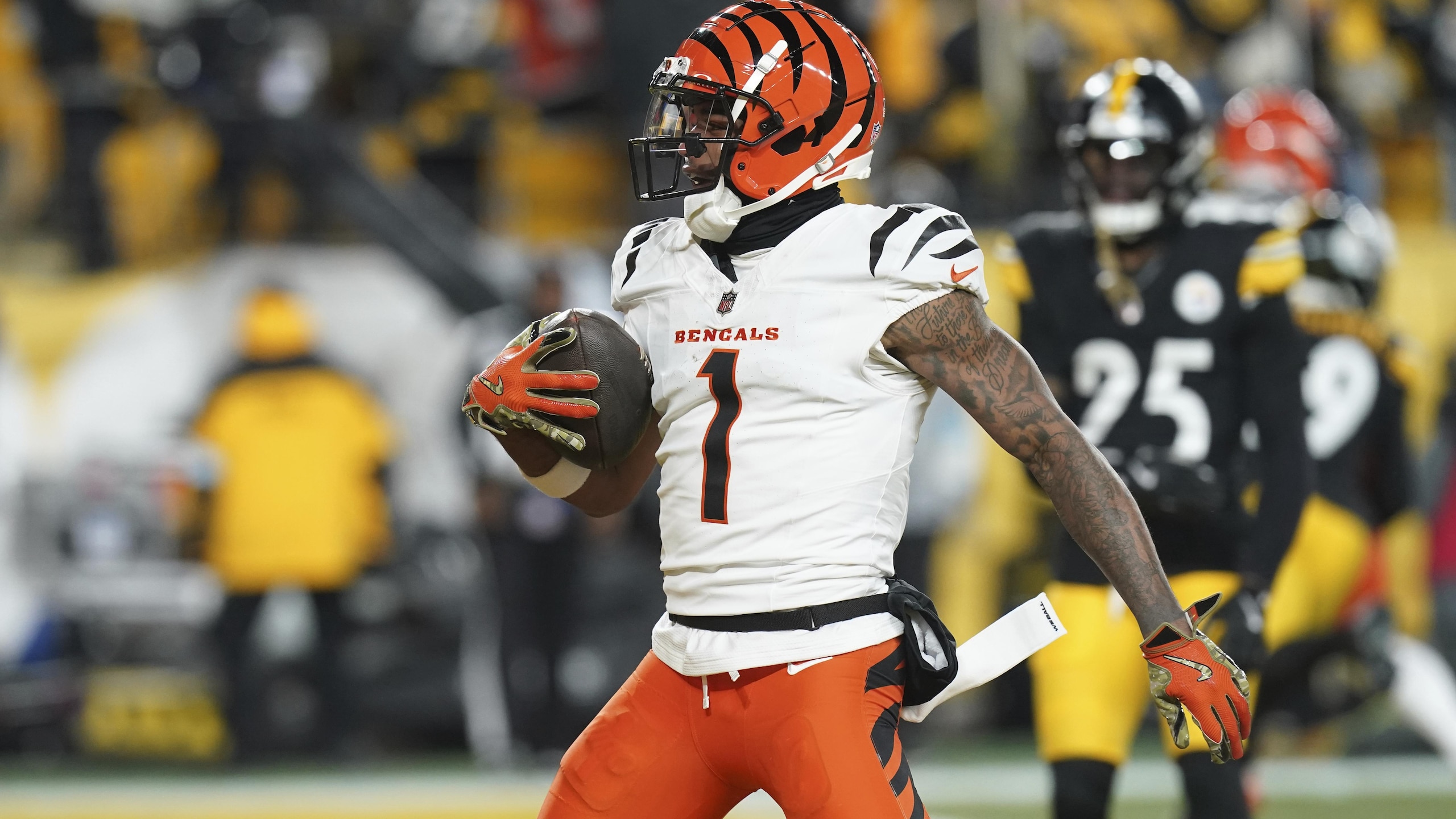 Bengals Steelers Football