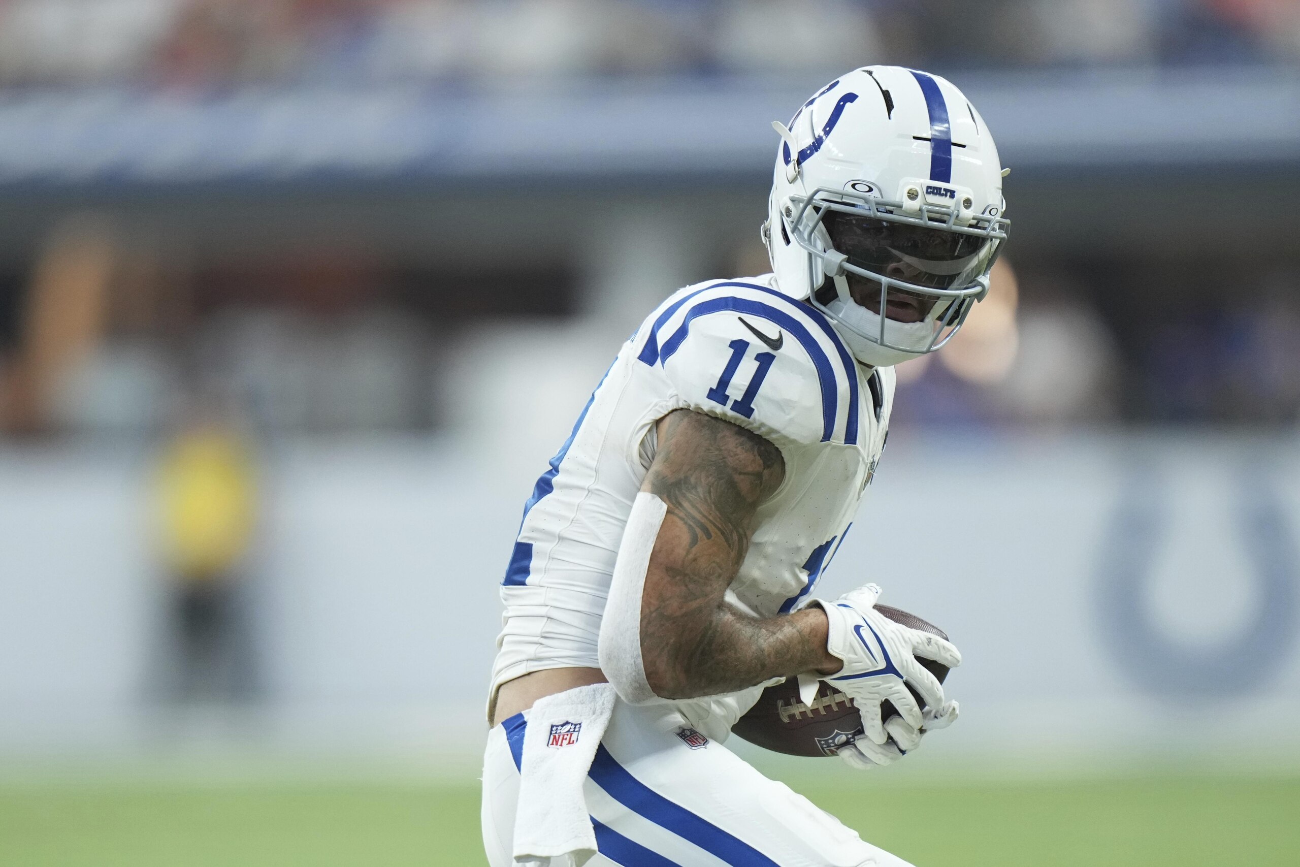 Broncos Colts Football