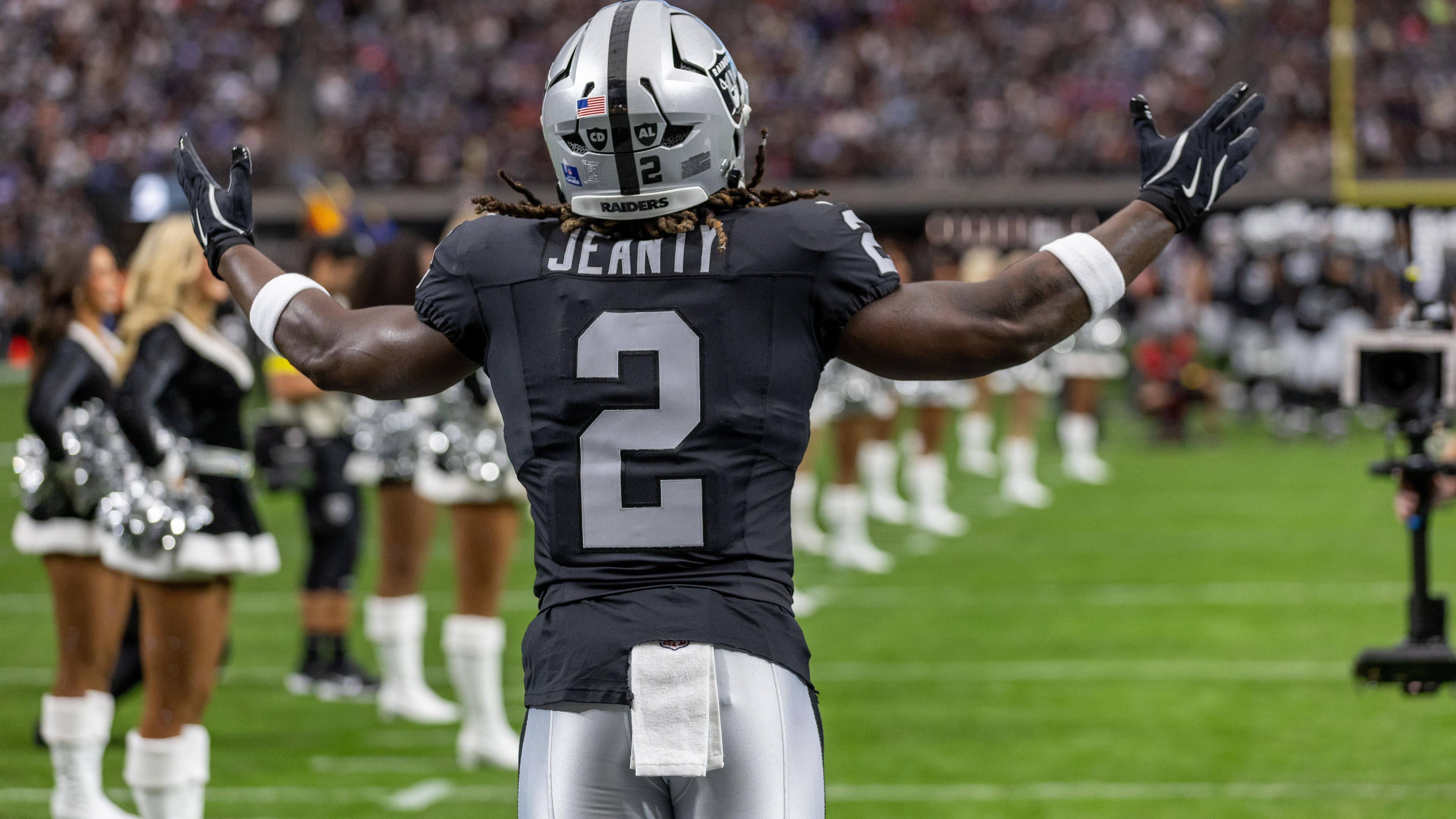 Giants Raiders Football