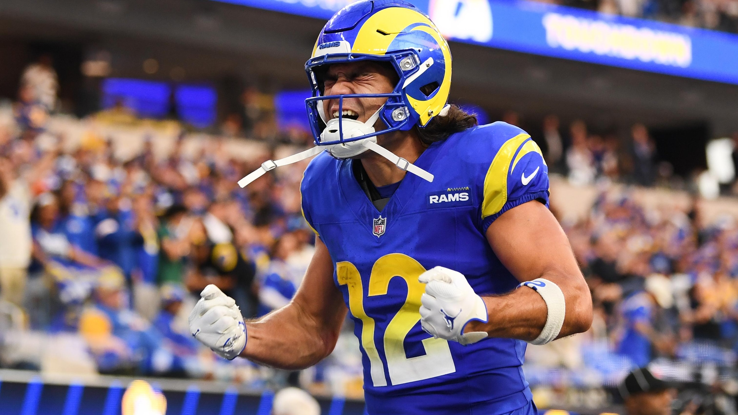 Lions Rams Football