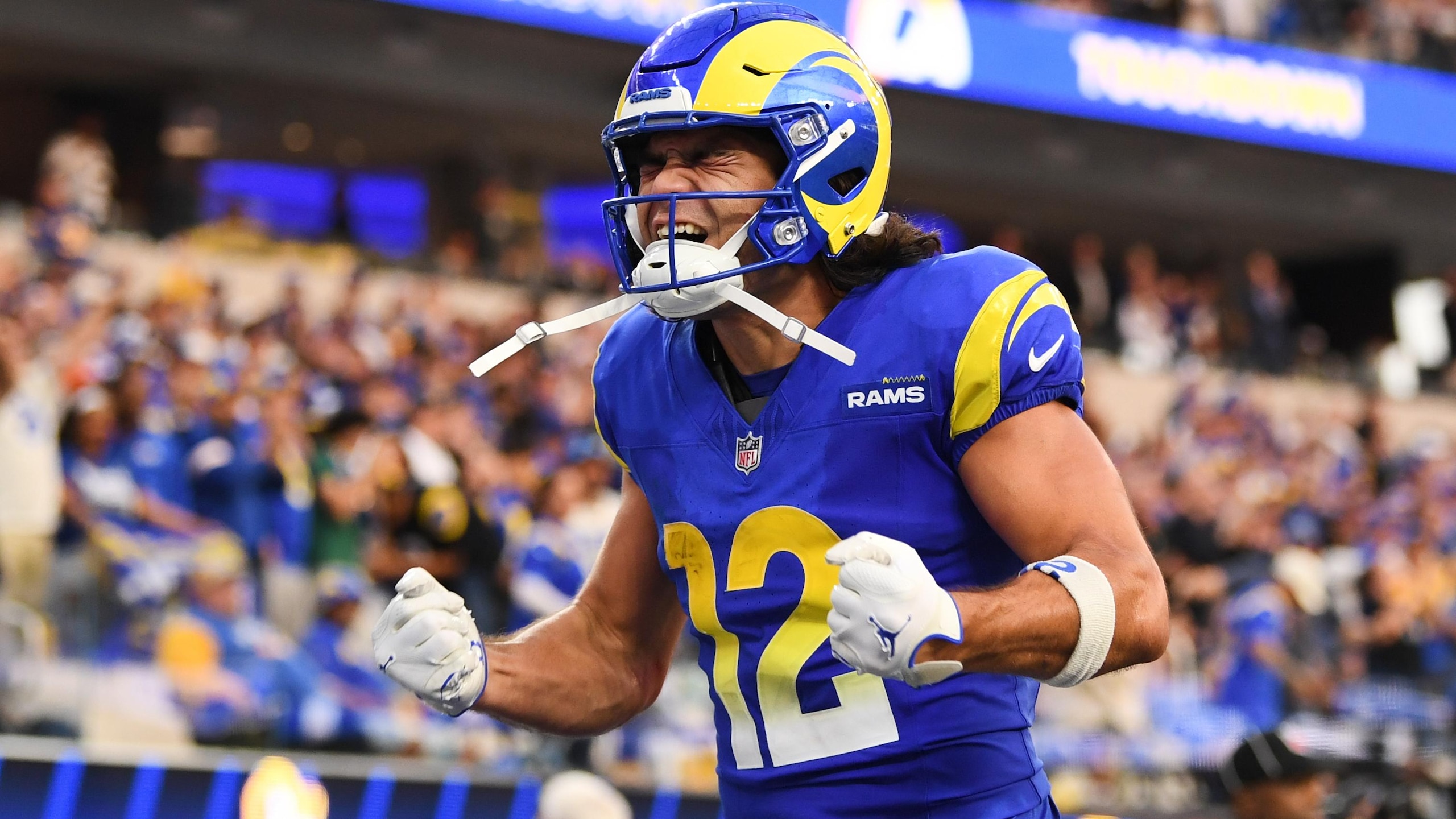 Lions Rams Football
