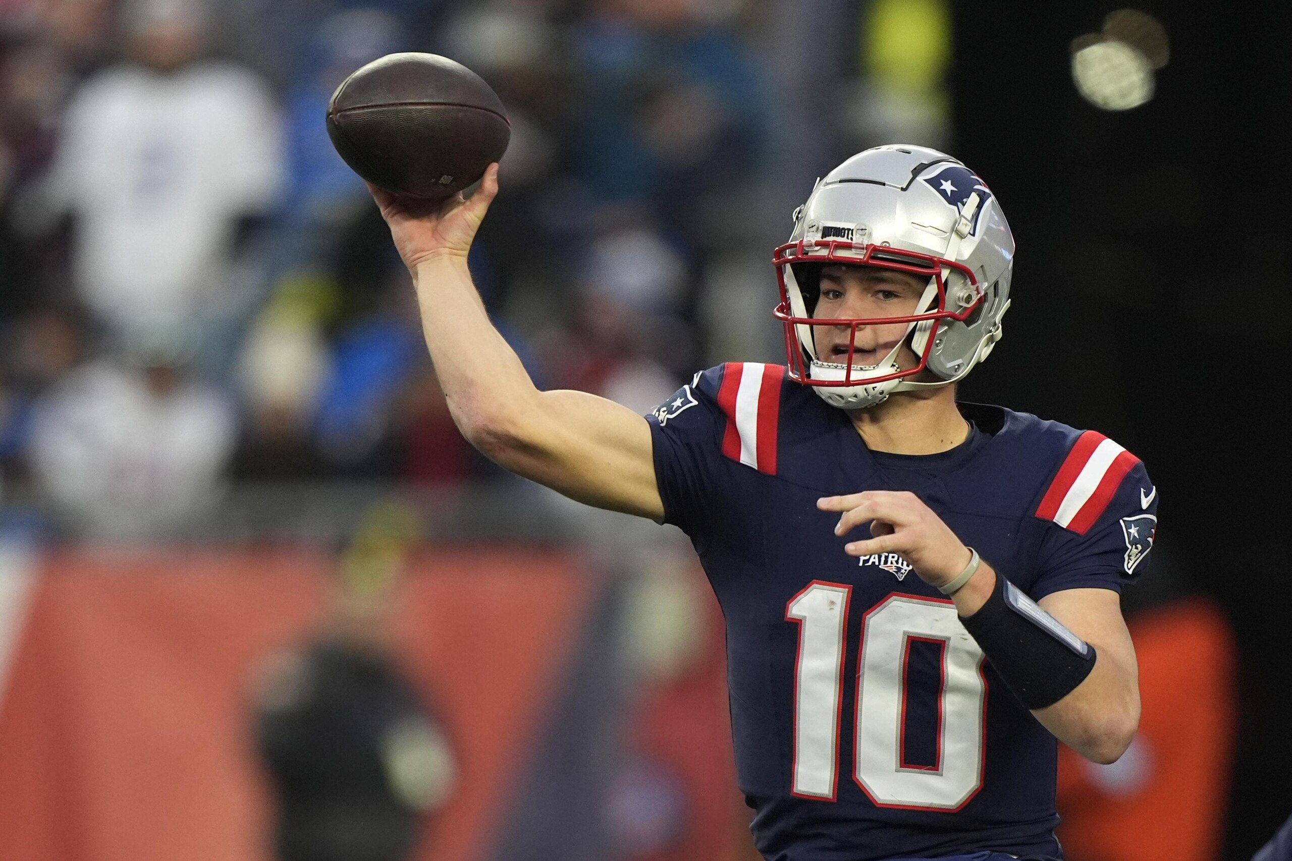 Chargers Patriots Football