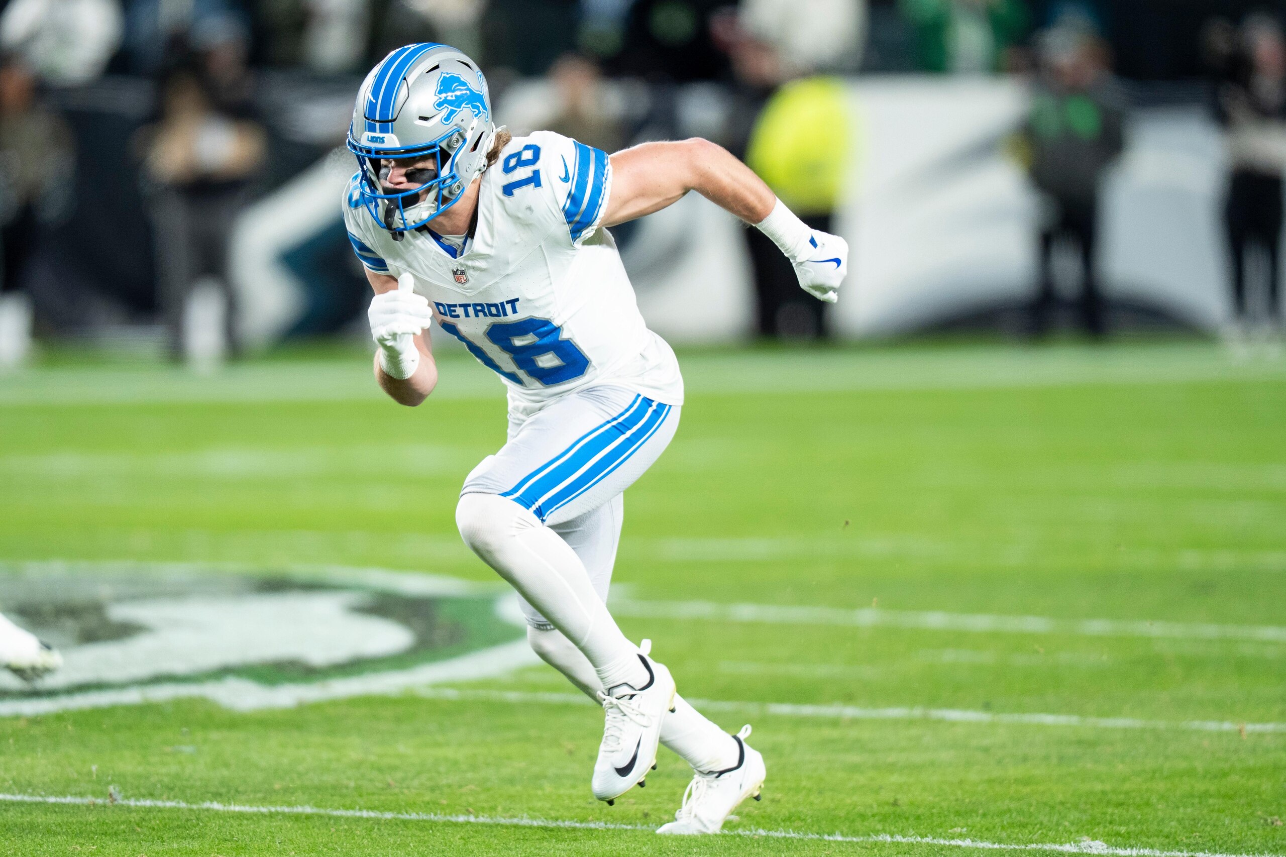 Lions Eagles Football