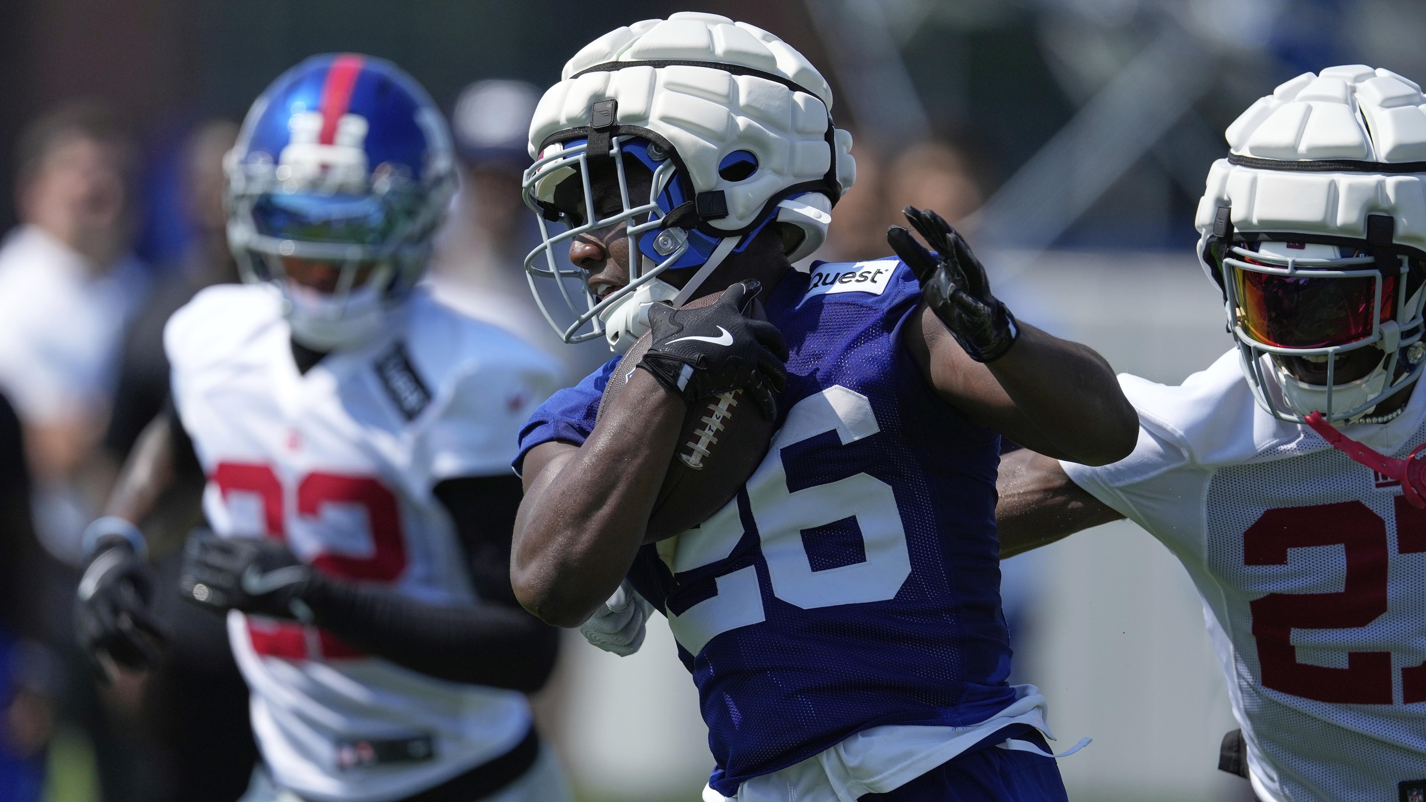 Giants Camp Football