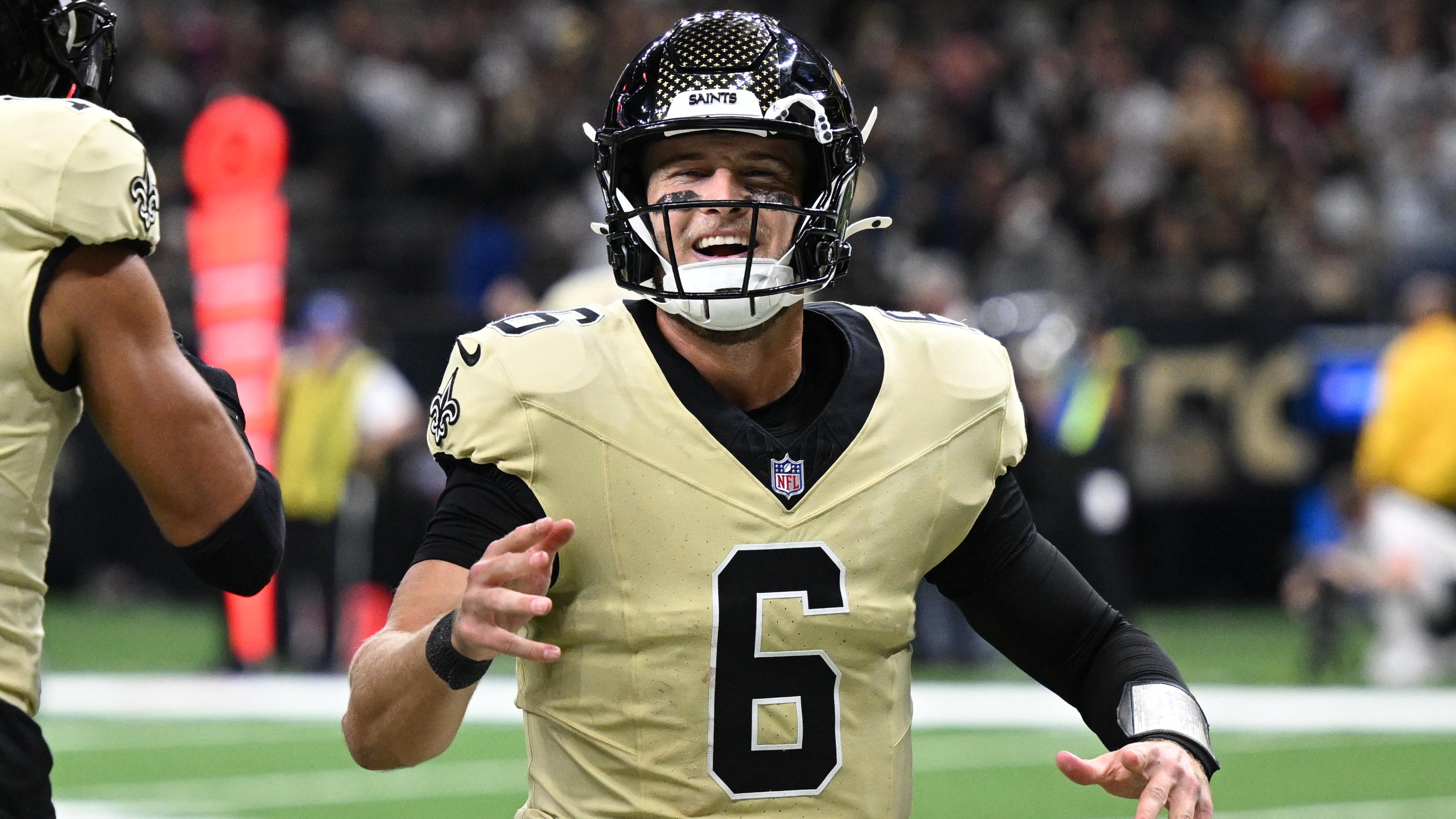 Jets Saints Football