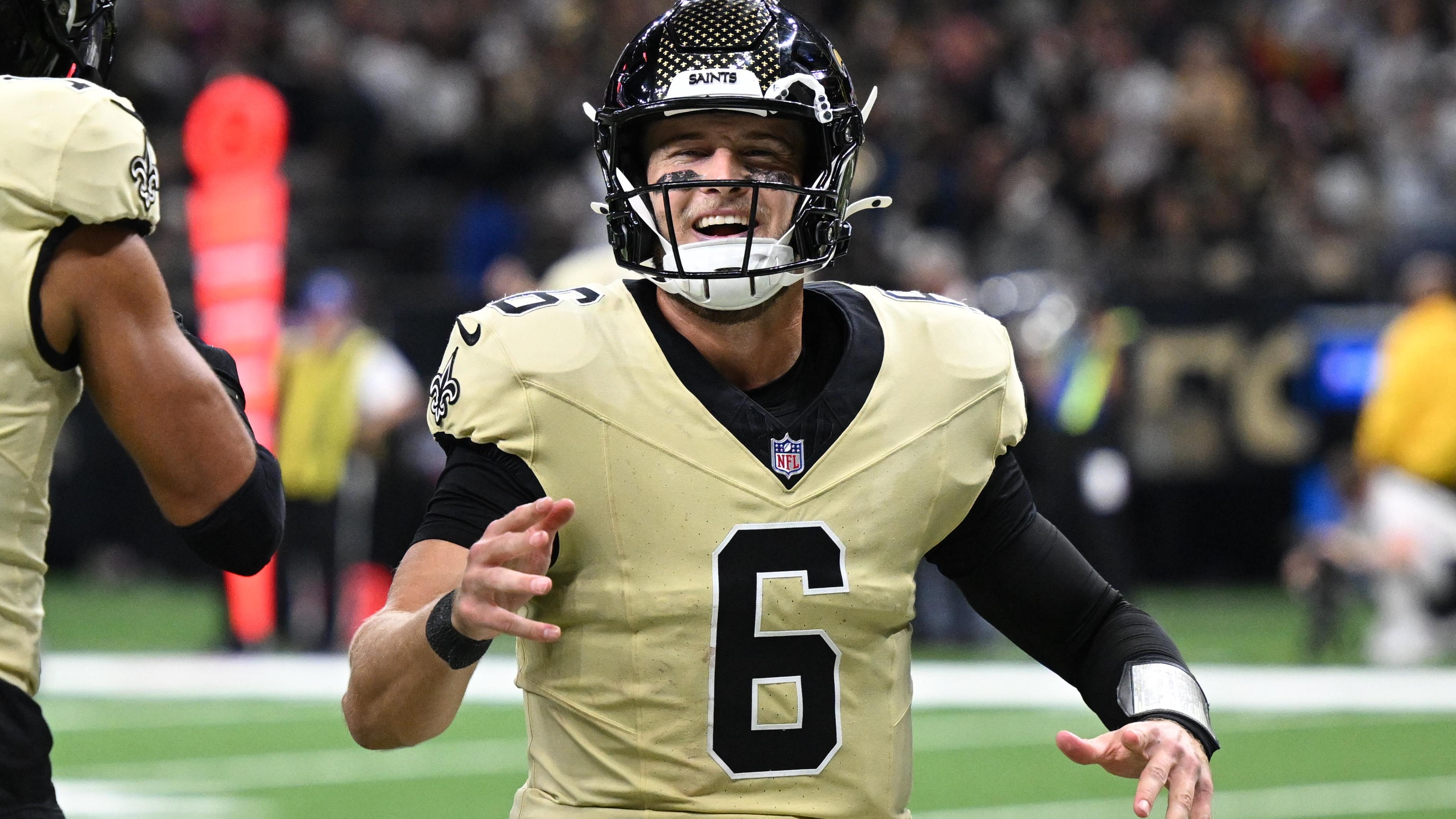 Jets Saints Football