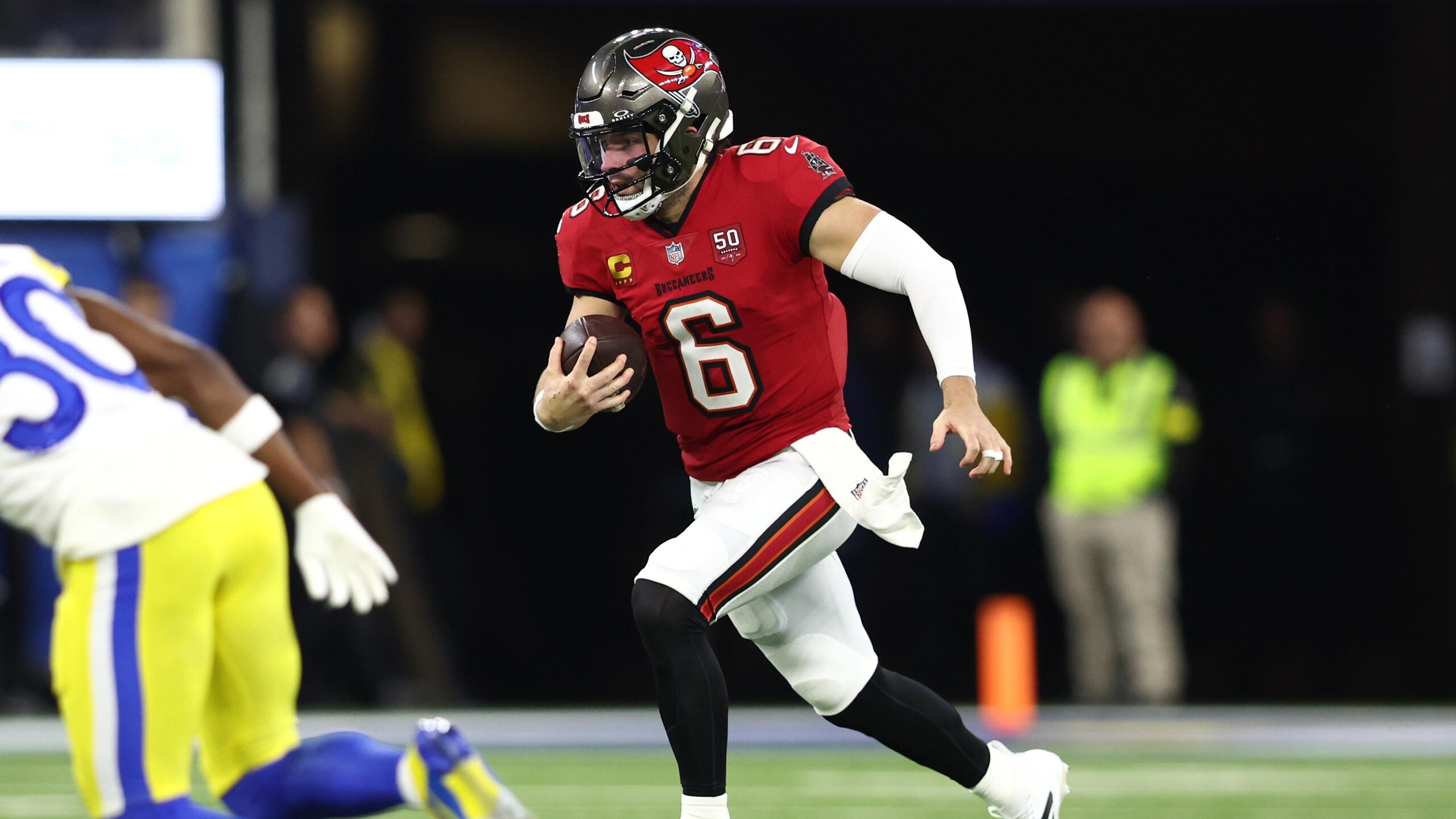 Buccaneers Rams Football