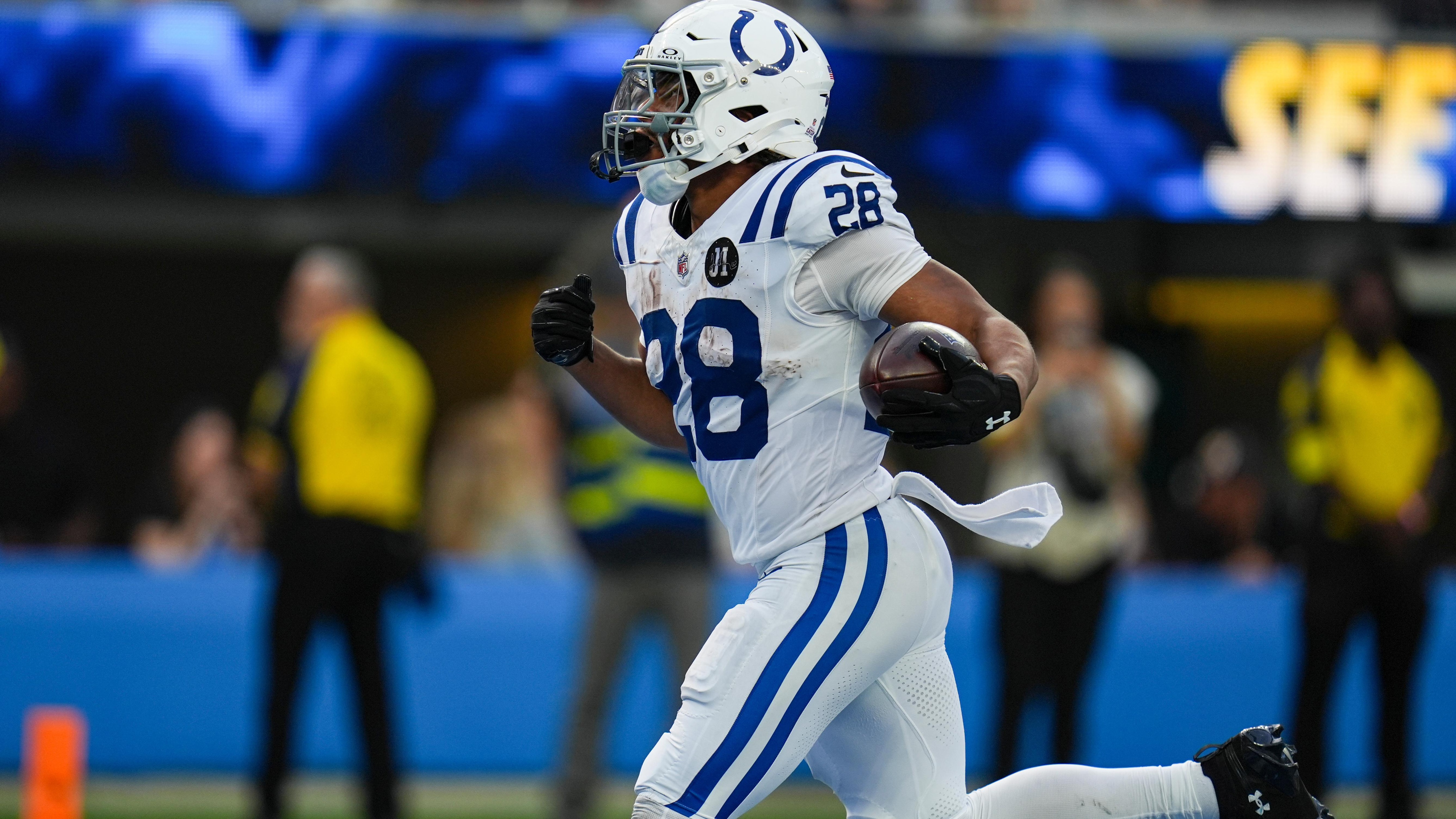 Colts Chargers Football