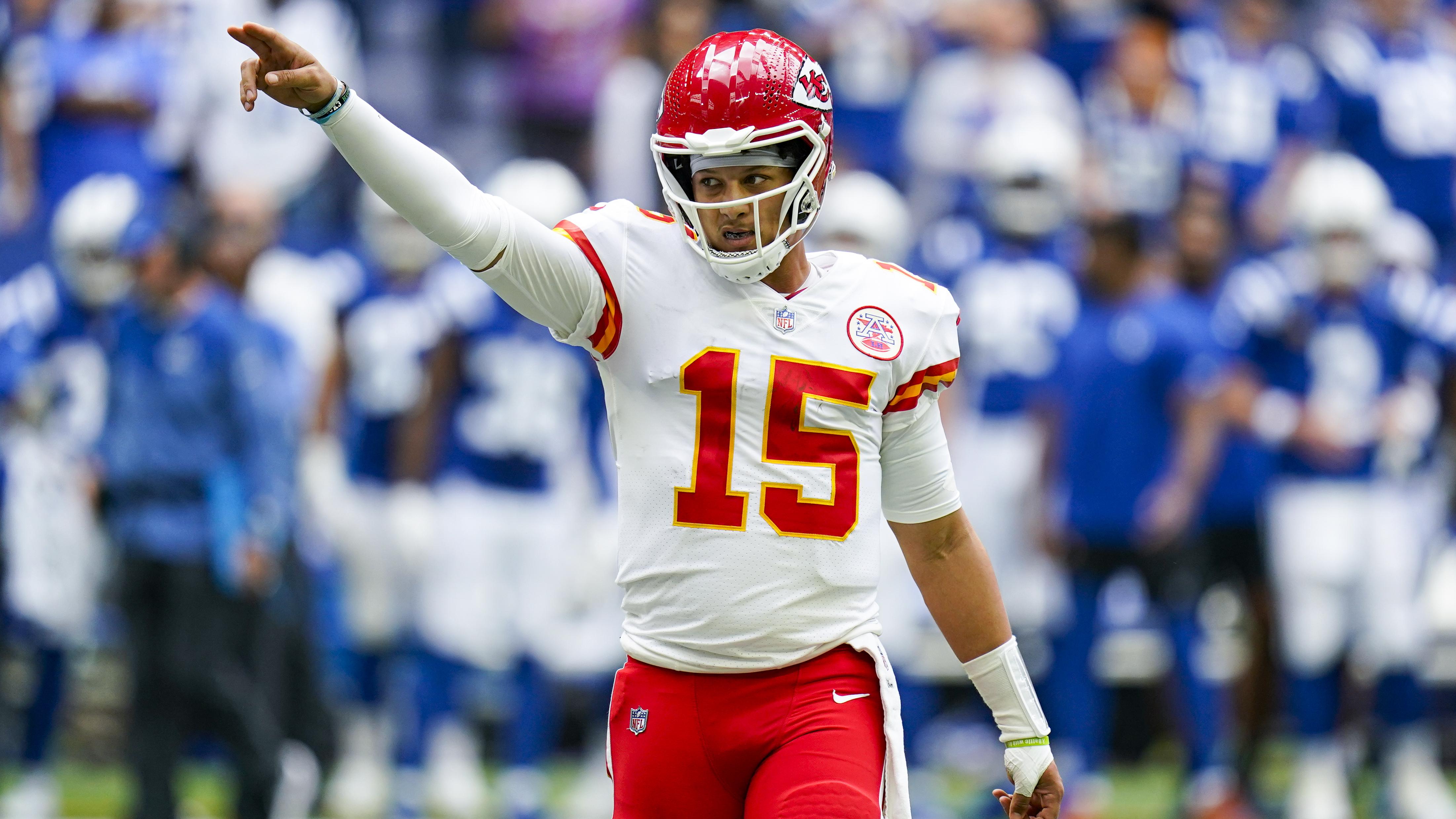 Chiefs Colts Football