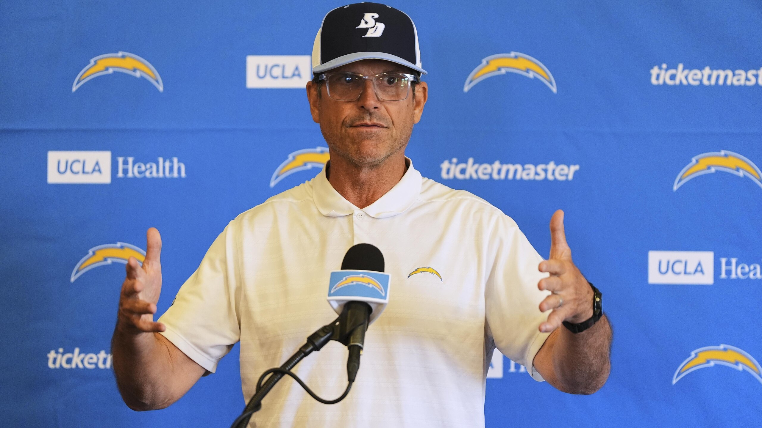 Chargers Camp Football