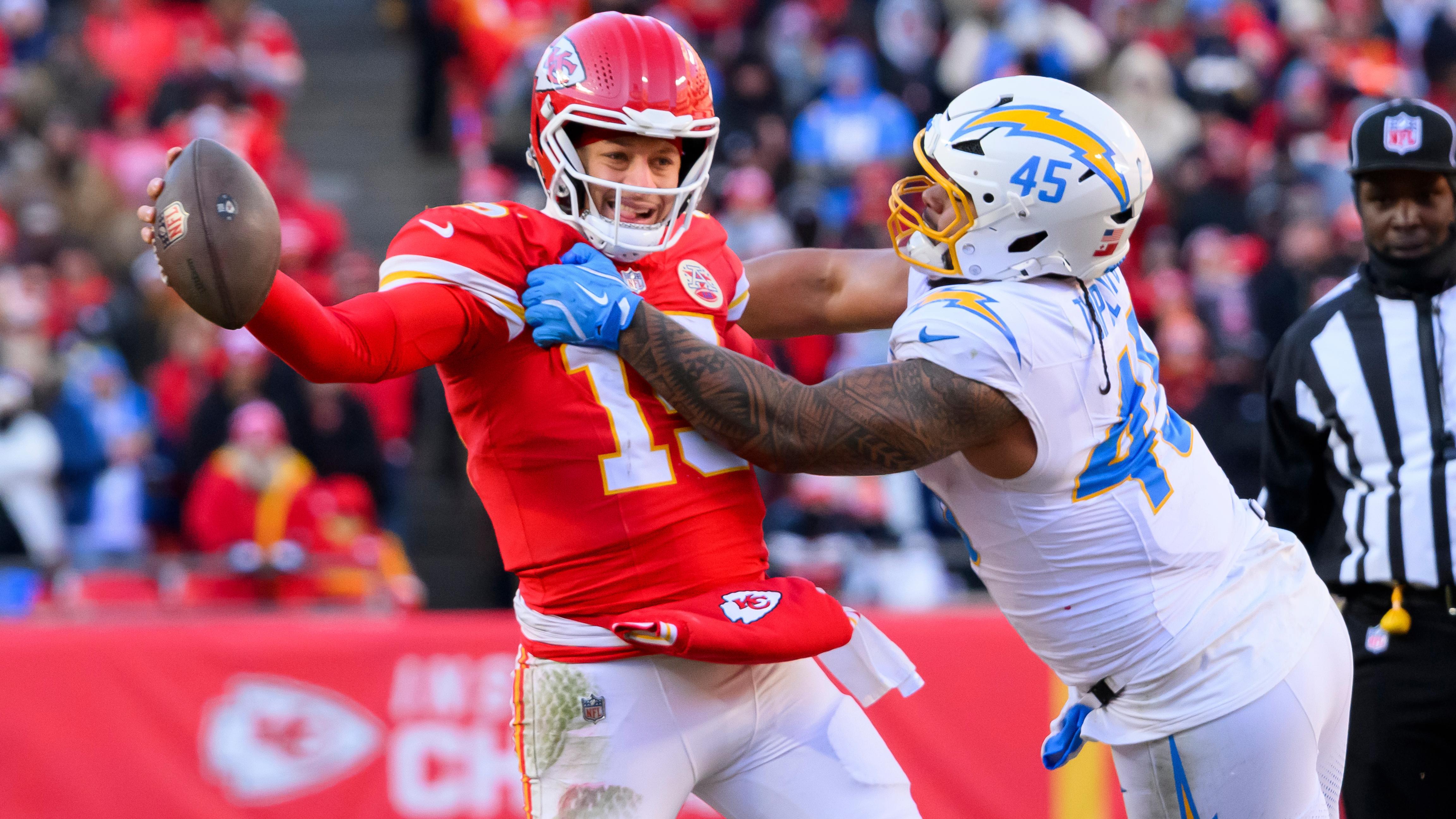 Chargers Chiefs Football