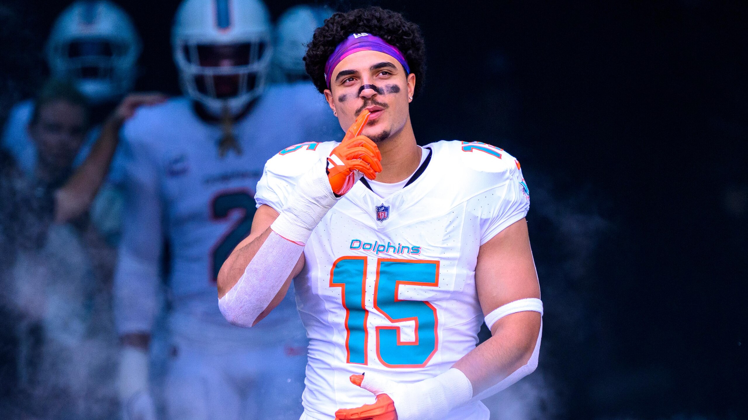 Chargers Dolphins Football