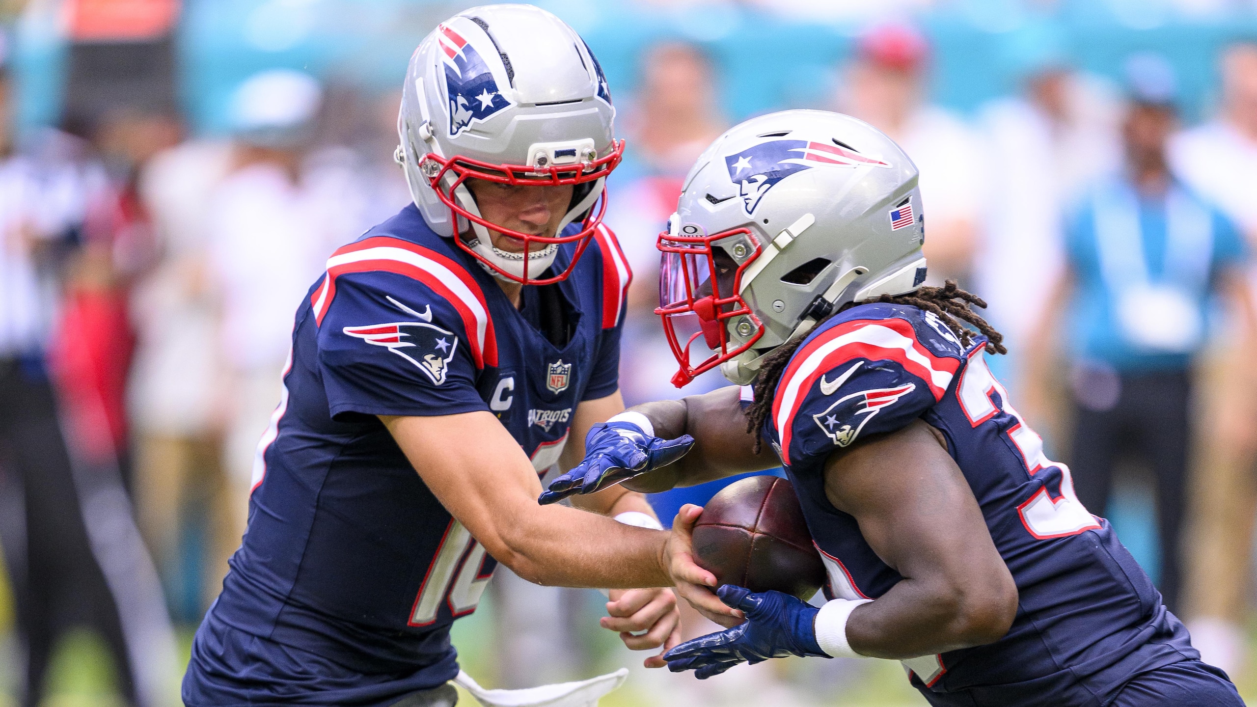 Patriots Dolphins Football