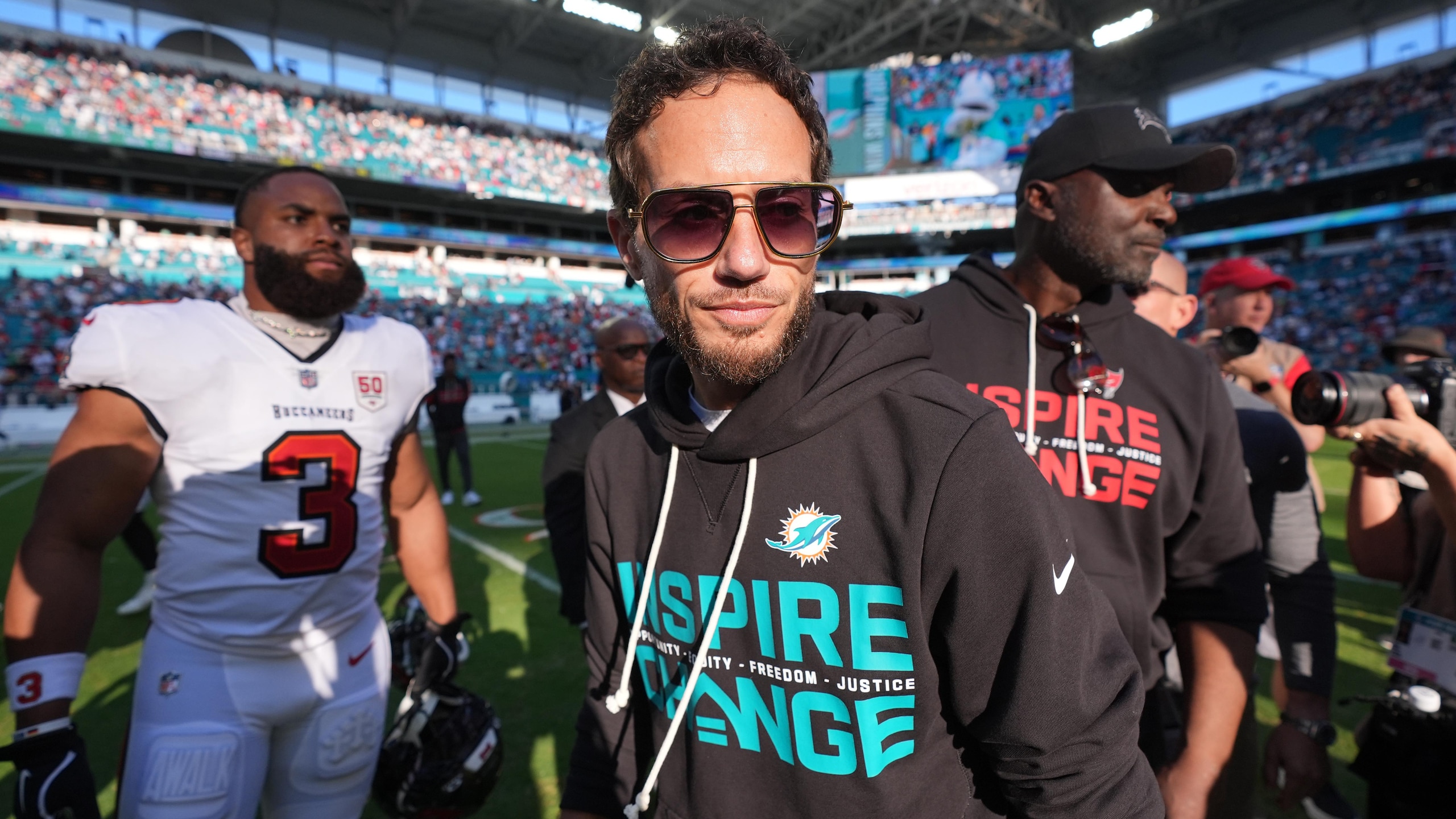 Buccaneers Dolphins Football